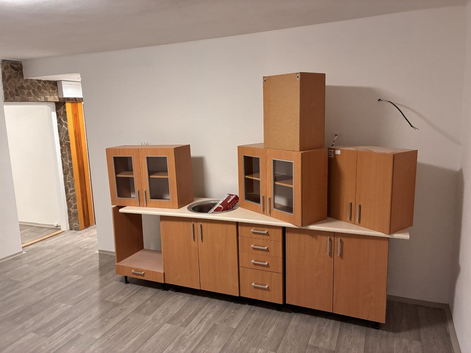 Prenájom bytu 4-izbový 64 m², J. A. Komenského, Meziboří, Ústecký kraj Prenájom bytu 4-izbový 64 m², J. A. Komenského, Meziboří, Ústecký kraj