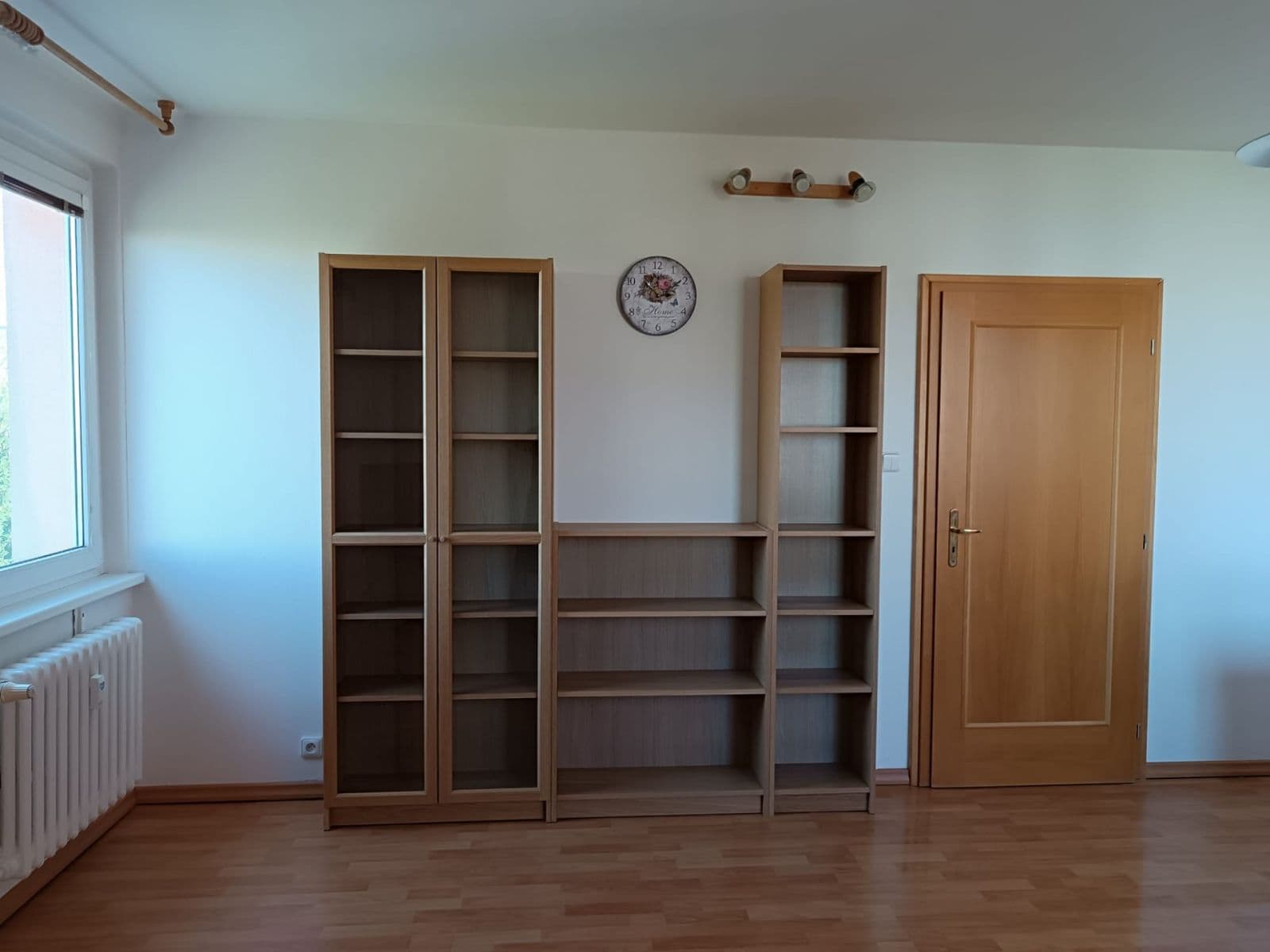 Prenájom bytu 3-izbový 77 m², Krosenská, Praha, Praha Prenájom bytu 3-izbový 77 m², Krosenská, Praha, Praha