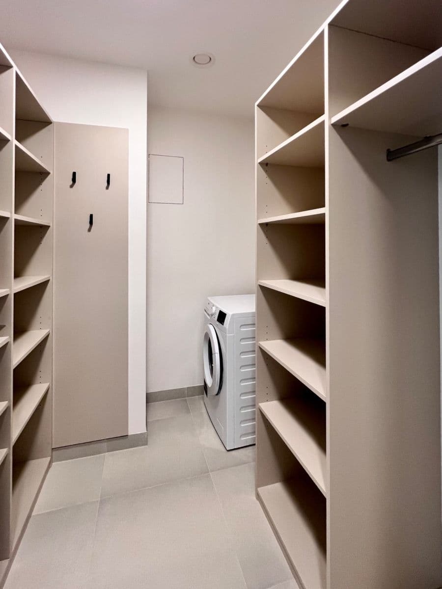 Prenájom bytu 2-izbový 53 m², U Plynárny, Praha, Praha Prenájom bytu 2-izbový 53 m², U Plynárny, Praha, Praha