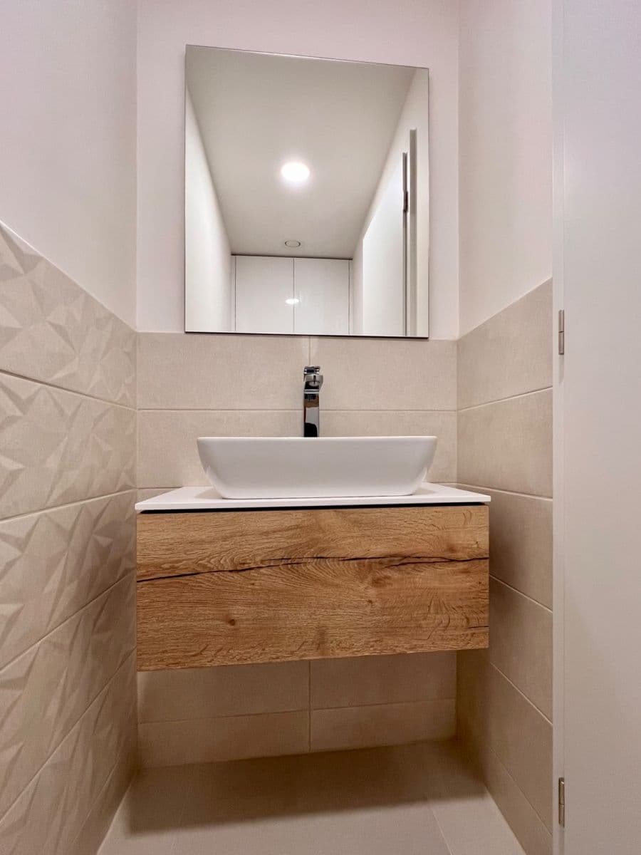 Prenájom bytu 2-izbový 53 m², U Plynárny, Praha, Praha Prenájom bytu 2-izbový 53 m², U Plynárny, Praha, Praha