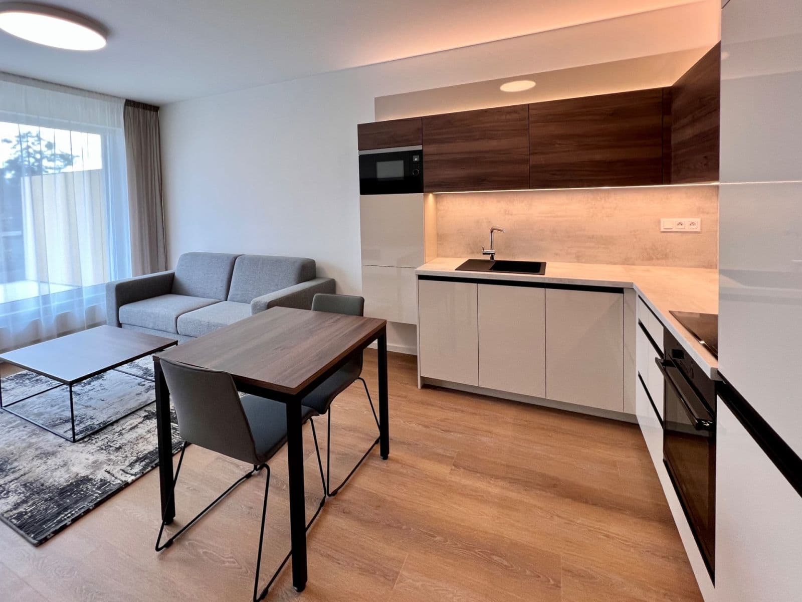 Prenájom bytu 2-izbový 53 m², U Plynárny, Praha, Praha Prenájom bytu 2-izbový 53 m², U Plynárny, Praha, Praha