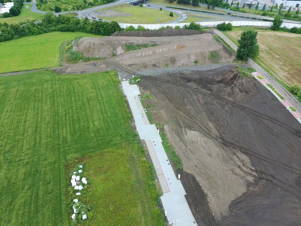 Predaj pozemku 9.610 m², Hlavní, Úžice, Středočeský kraj Predaj pozemku 9.610 m², Hlavní, Úžice, Středočeský kraj