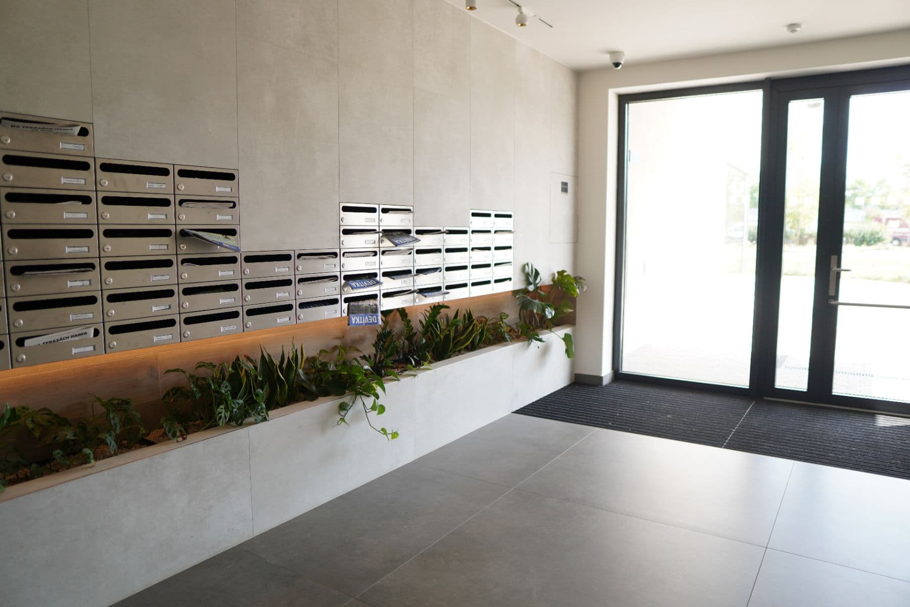 Prenájom bytu 1-izbový 43 m², V Třešňovce, Praha, Praha Prenájom bytu 1-izbový 43 m², V Třešňovce, Praha, Praha