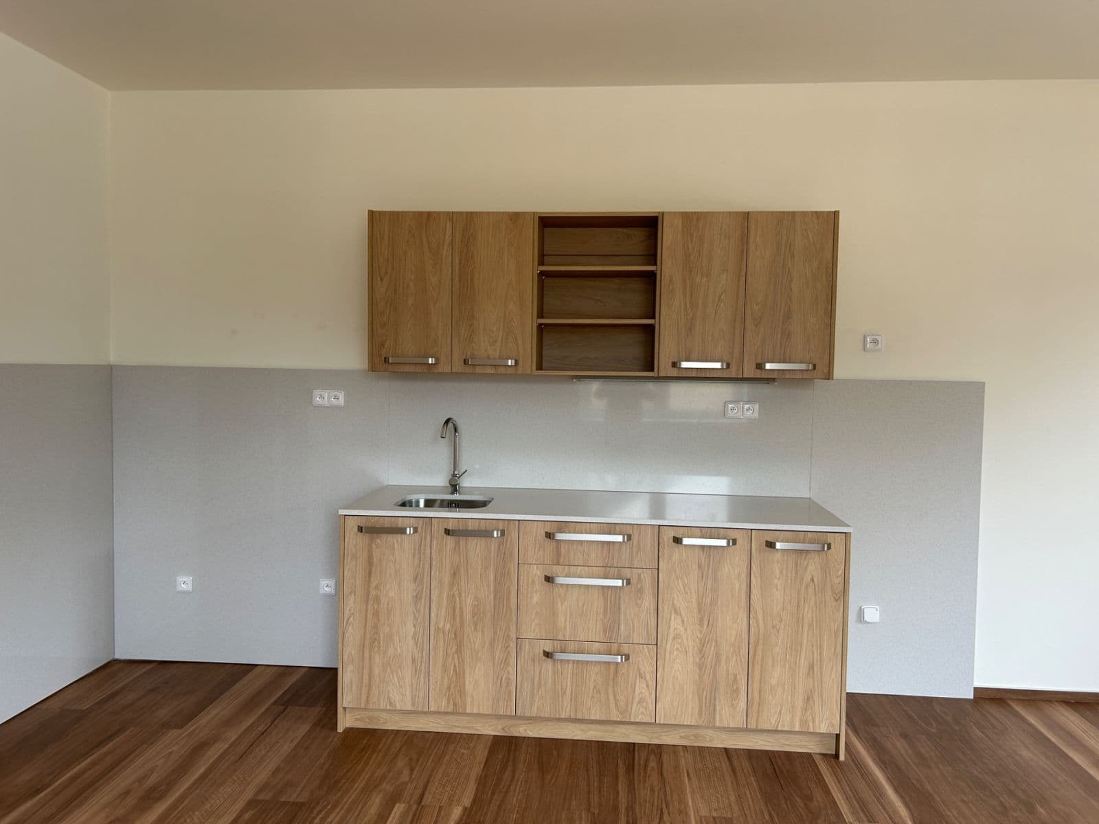 Prenájom bytu 3-izbový 93 m², Krucemburk, Kraj Vysočina Prenájom bytu 3-izbový 93 m², Krucemburk, Kraj Vysočina