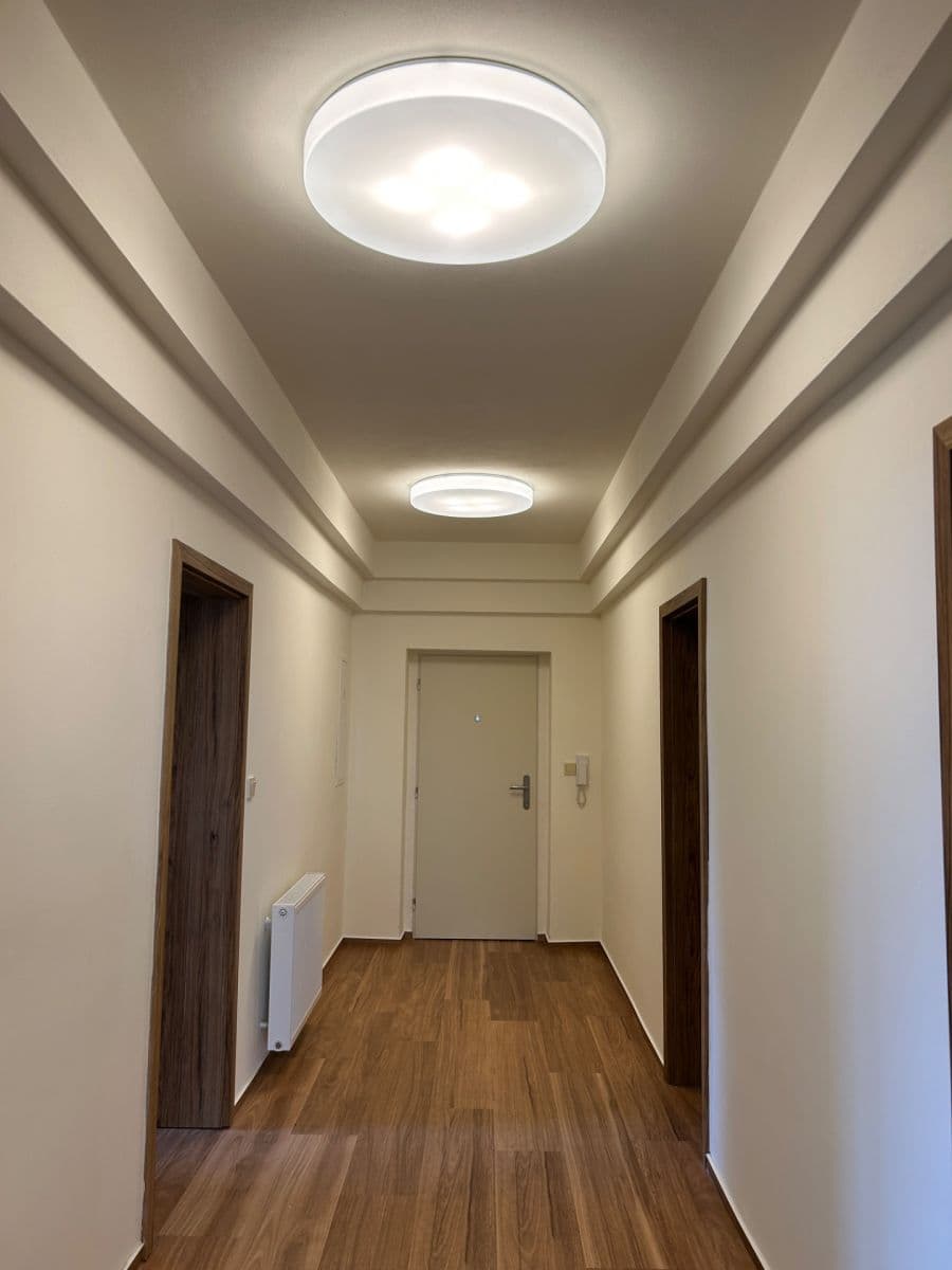 Prenájom bytu 3-izbový 79 m², Krucemburk, Kraj Vysočina Prenájom bytu 3-izbový 79 m², Krucemburk, Kraj Vysočina