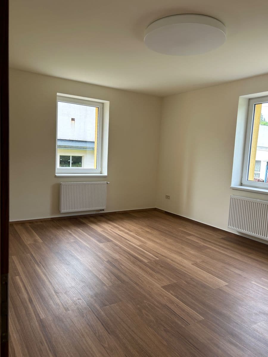 Prenájom bytu 3-izbový 79 m², Krucemburk, Kraj Vysočina Prenájom bytu 3-izbový 79 m², Krucemburk, Kraj Vysočina