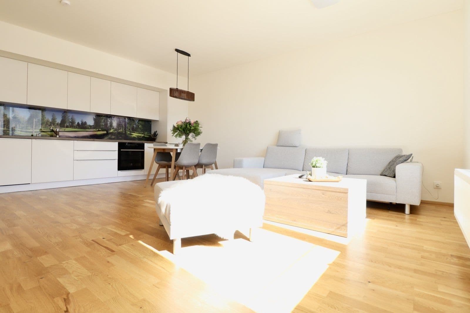 Prenájom bytu 3-izbový 74 m², Škvorecká, Úvaly, Středočeský kraj Prenájom bytu 3-izbový 74 m², Škvorecká, Úvaly, Středočeský kraj