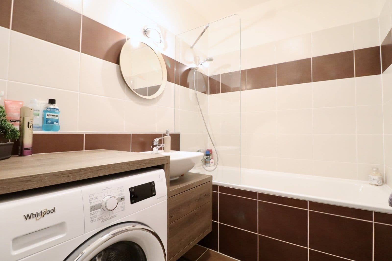 Prenájom bytu 3-izbový 74 m², Škvorecká, Úvaly, Středočeský kraj Prenájom bytu 3-izbový 74 m², Škvorecká, Úvaly, Středočeský kraj