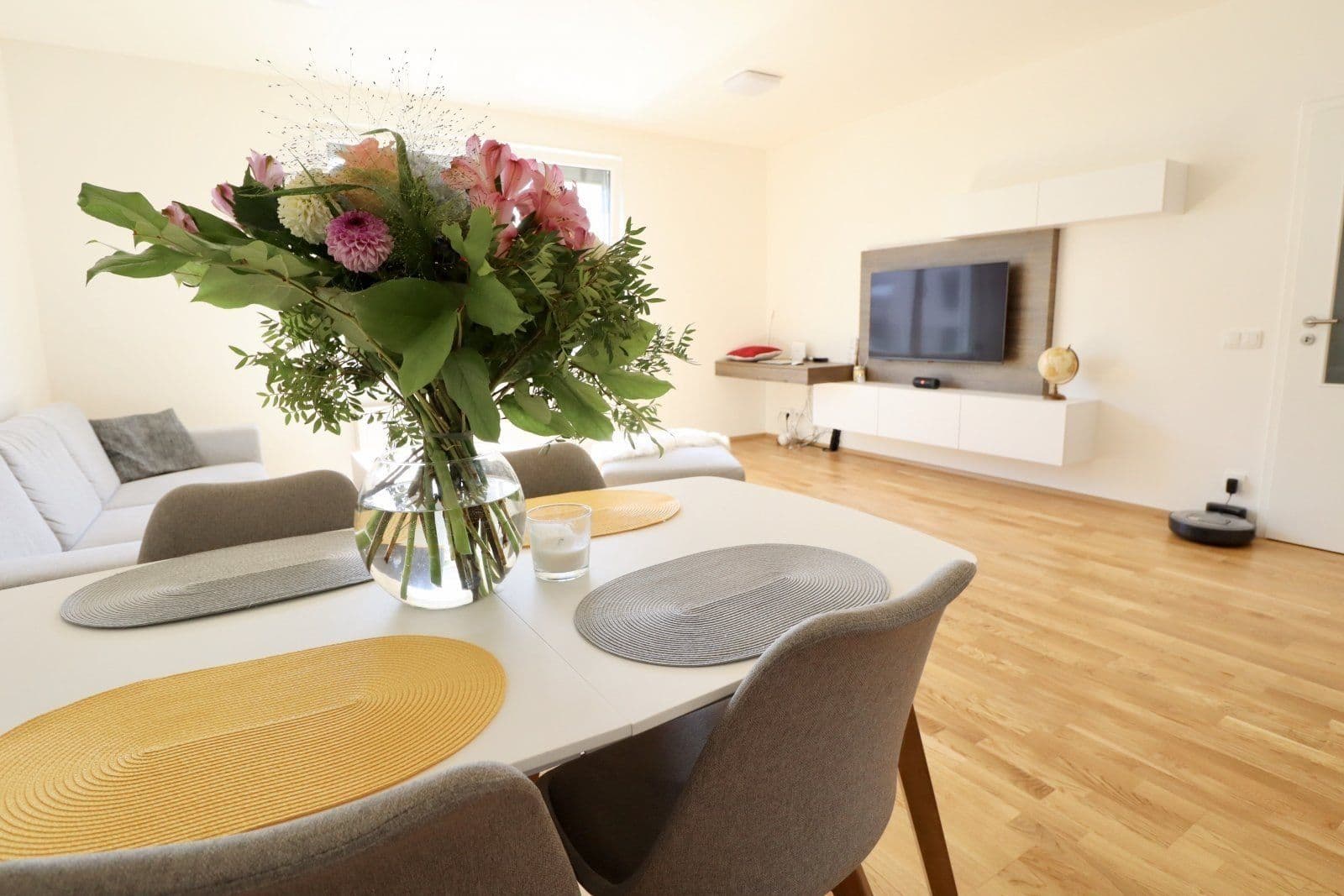 Prenájom bytu 3-izbový 74 m², Škvorecká, Úvaly, Středočeský kraj Prenájom bytu 3-izbový 74 m², Škvorecká, Úvaly, Středočeský kraj