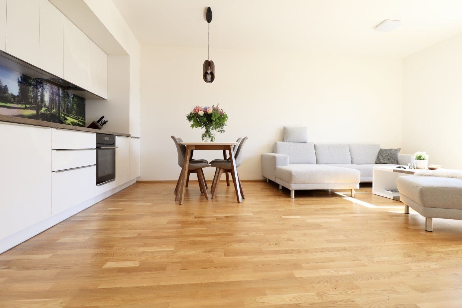 Prenájom bytu 3-izbový 74 m², Škvorecká, Úvaly, Středočeský kraj Prenájom bytu 3-izbový 74 m², Škvorecká, Úvaly, Středočeský kraj