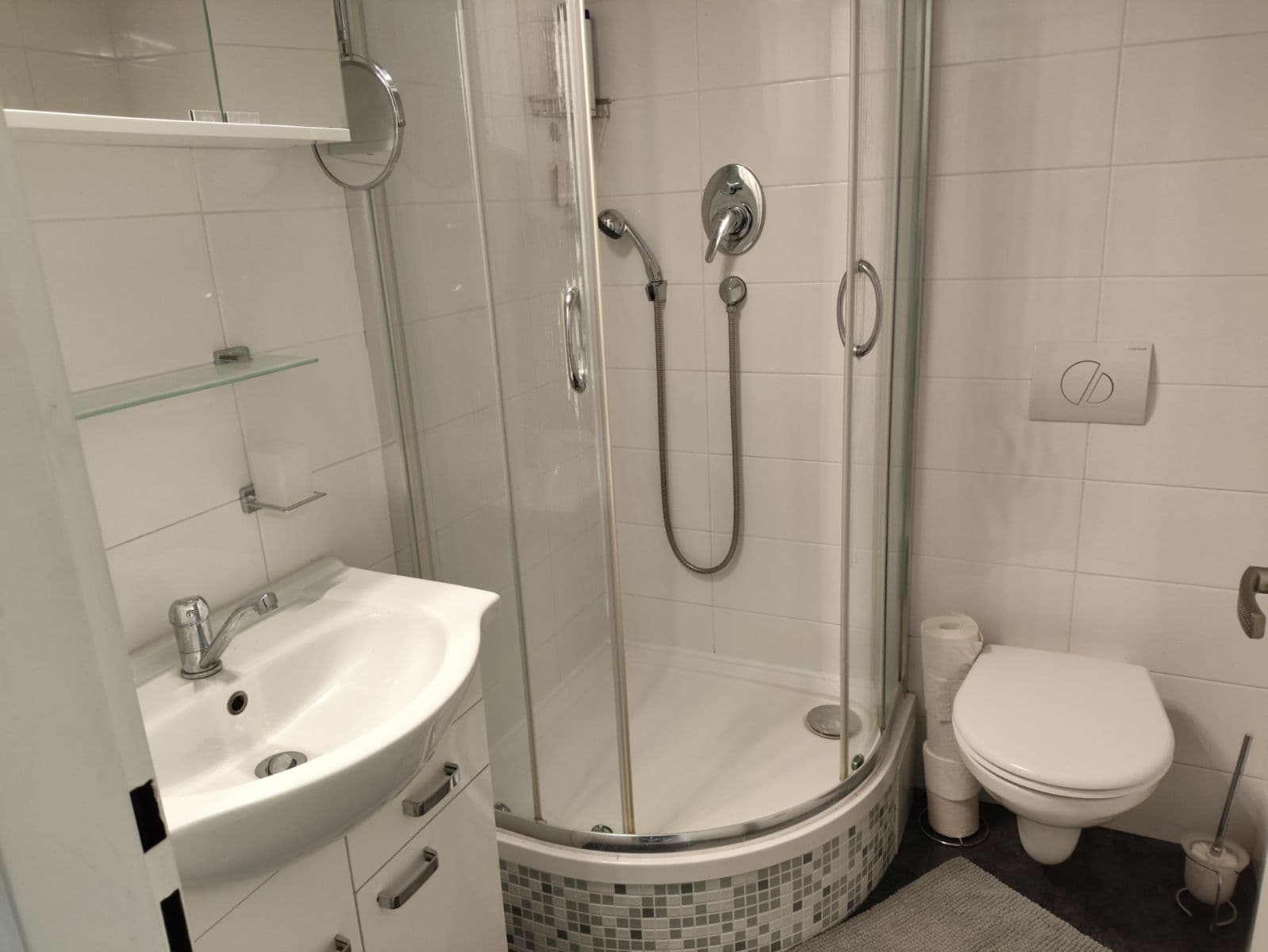 Prenájom bytu 1-izbový 40 m², K Betáni, Praha, Praha Prenájom bytu 1-izbový 40 m², K Betáni, Praha, Praha