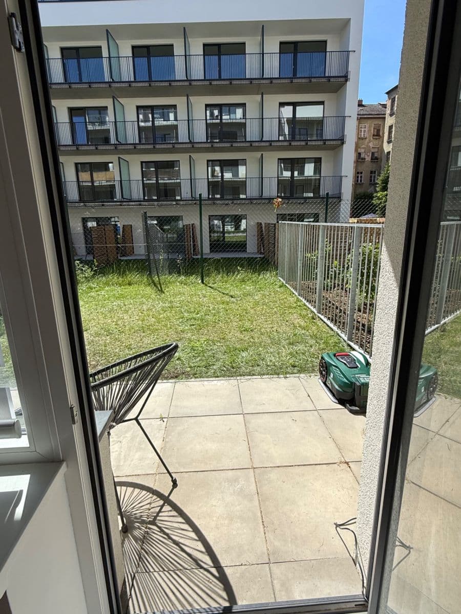 Prenájom bytu 1-izbový 28 m², Spolková, Brno, Jihomoravský kraj Prenájom bytu 1-izbový 28 m², Spolková, Brno, Jihomoravský kraj