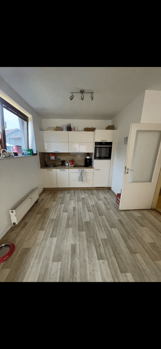 Prenájom bytu 2-izbový 45 m², Zimní, Hostivice, Středočeský kraj Prenájom bytu 2-izbový 45 m², Zimní, Hostivice, Středočeský kraj