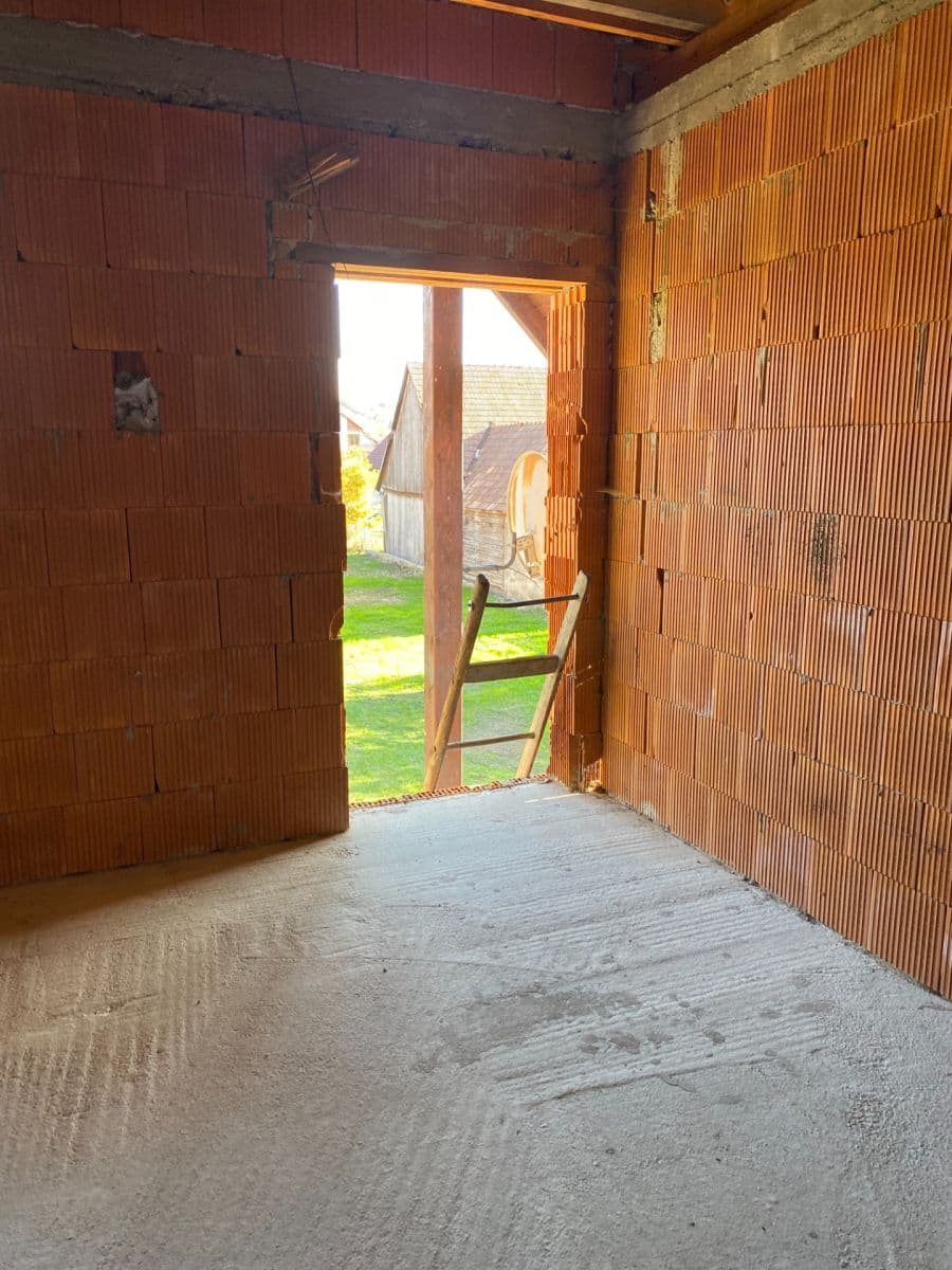 Predaj domu 210 m², pozemek 1.400 m², Bobrovec, Žilinský kraj Predaj domu 210 m², pozemek 1.400 m², Bobrovec, Žilinský kraj