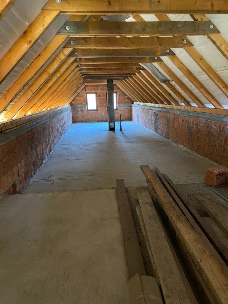 Predaj domu 210 m², pozemek 1.400 m², Bobrovec, Žilinský kraj Predaj domu 210 m², pozemek 1.400 m², Bobrovec, Žilinský kraj