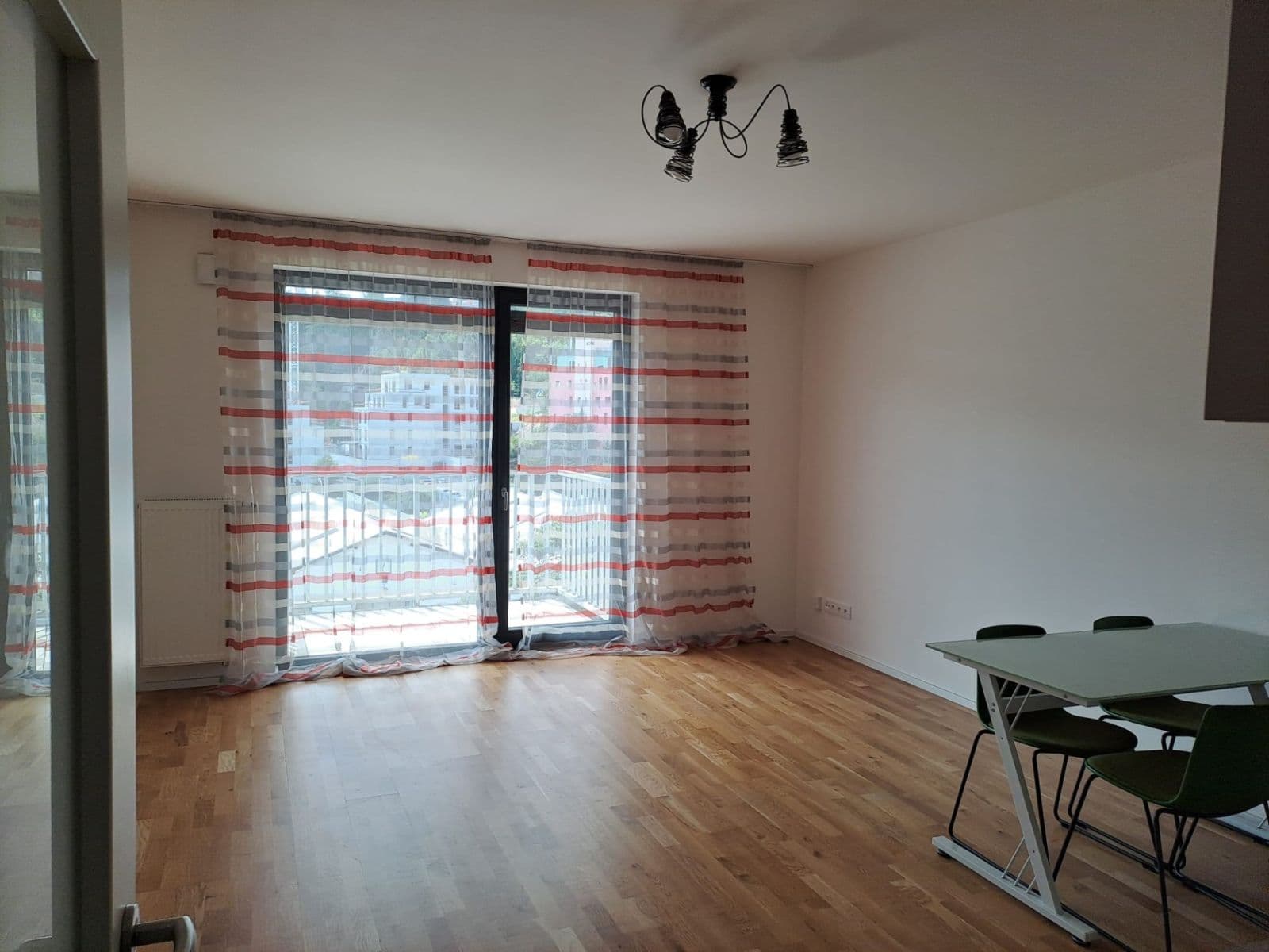 Prenájom bytu 1-izbový 35 m², Plzeňská, Praha, Praha Prenájom bytu 1-izbový 35 m², Plzeňská, Praha, Praha