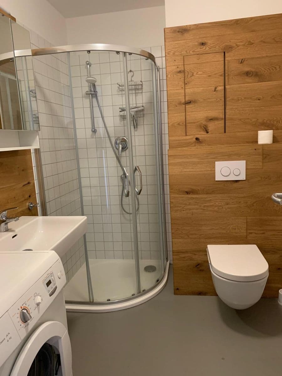 Prenájom bytu 1-izbový 35 m², Plzeňská, Praha, Praha Prenájom bytu 1-izbový 35 m², Plzeňská, Praha, Praha