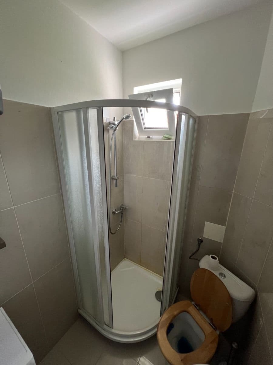 Prenájom bytu 1-izbový 55 m², Pod Homolkou, Praha, Praha Prenájom bytu 1-izbový 55 m², Pod Homolkou, Praha, Praha