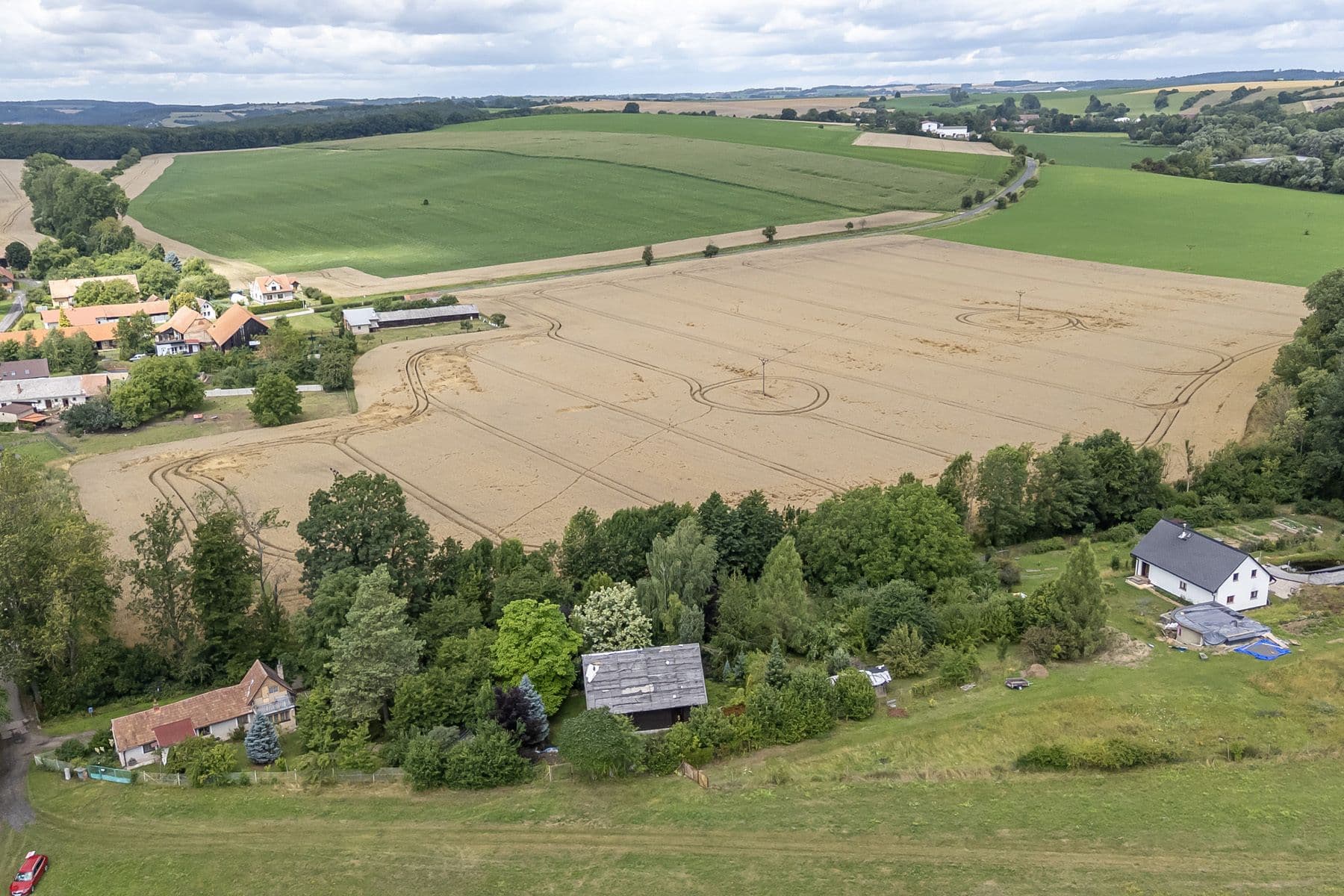 Predaj pozemku 2.621 m², Únětice, Údrnice, Královéhradecký kraj Predaj pozemku 2.621 m², Únětice, Údrnice, Královéhradecký kraj