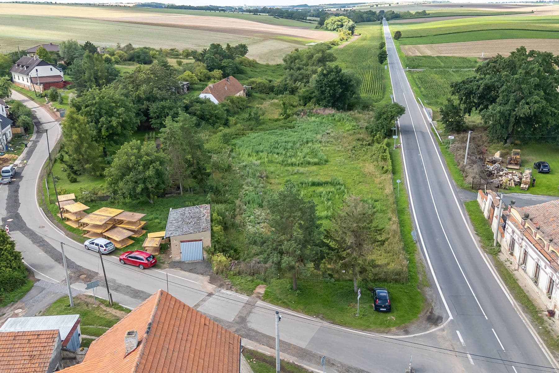 Predaj pozemku 1.161 m², Ješín, Velvary, Středočeský kraj Predaj pozemku 1.161 m², Ješín, Velvary, Středočeský kraj