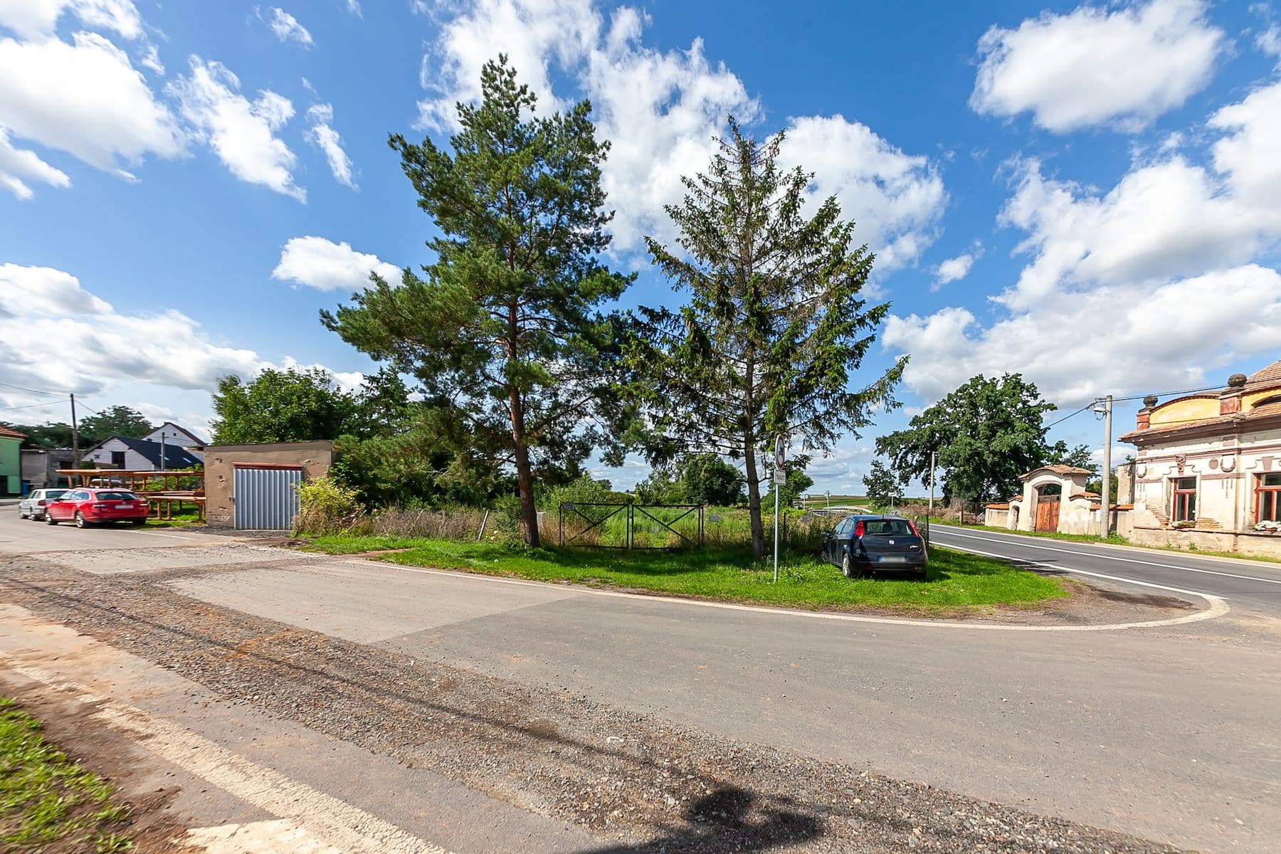 Predaj pozemku 1.161 m², Ješín, Velvary, Středočeský kraj Predaj pozemku 1.161 m², Ješín, Velvary, Středočeský kraj