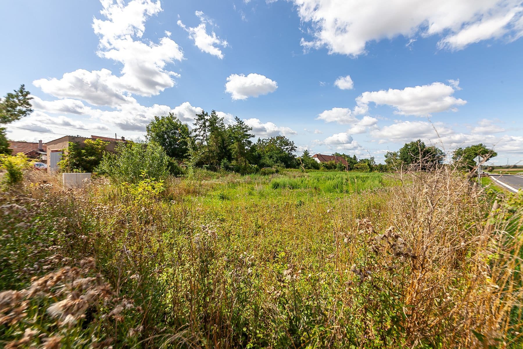 Predaj pozemku 1.161 m², Ješín, Velvary, Středočeský kraj Predaj pozemku 1.161 m², Ješín, Velvary, Středočeský kraj