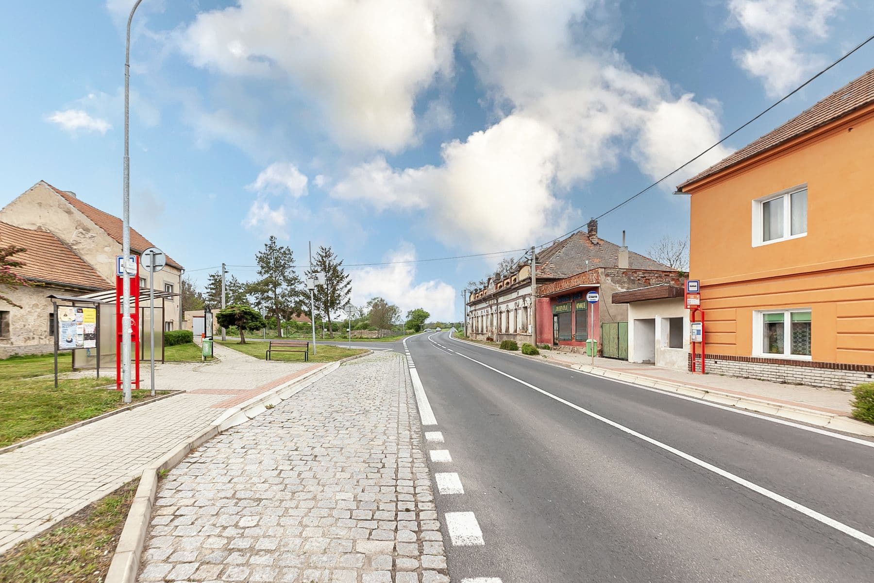 Predaj pozemku 1.161 m², Ješín, Velvary, Středočeský kraj Predaj pozemku 1.161 m², Ješín, Velvary, Středočeský kraj