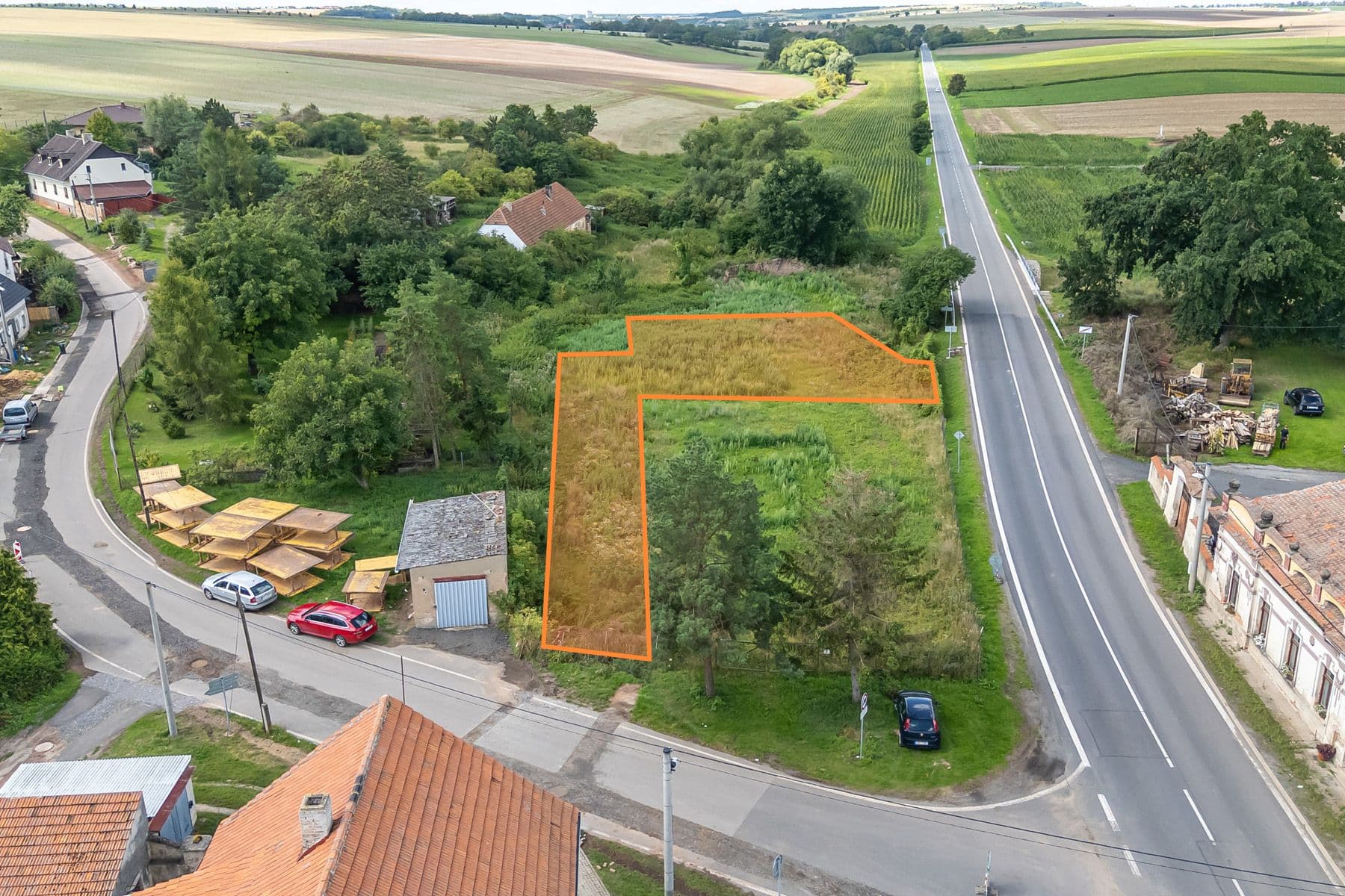 Predaj pozemku 1.161 m², Ješín, Velvary, Středočeský kraj Predaj pozemku 1.161 m², Ješín, Velvary, Středočeský kraj