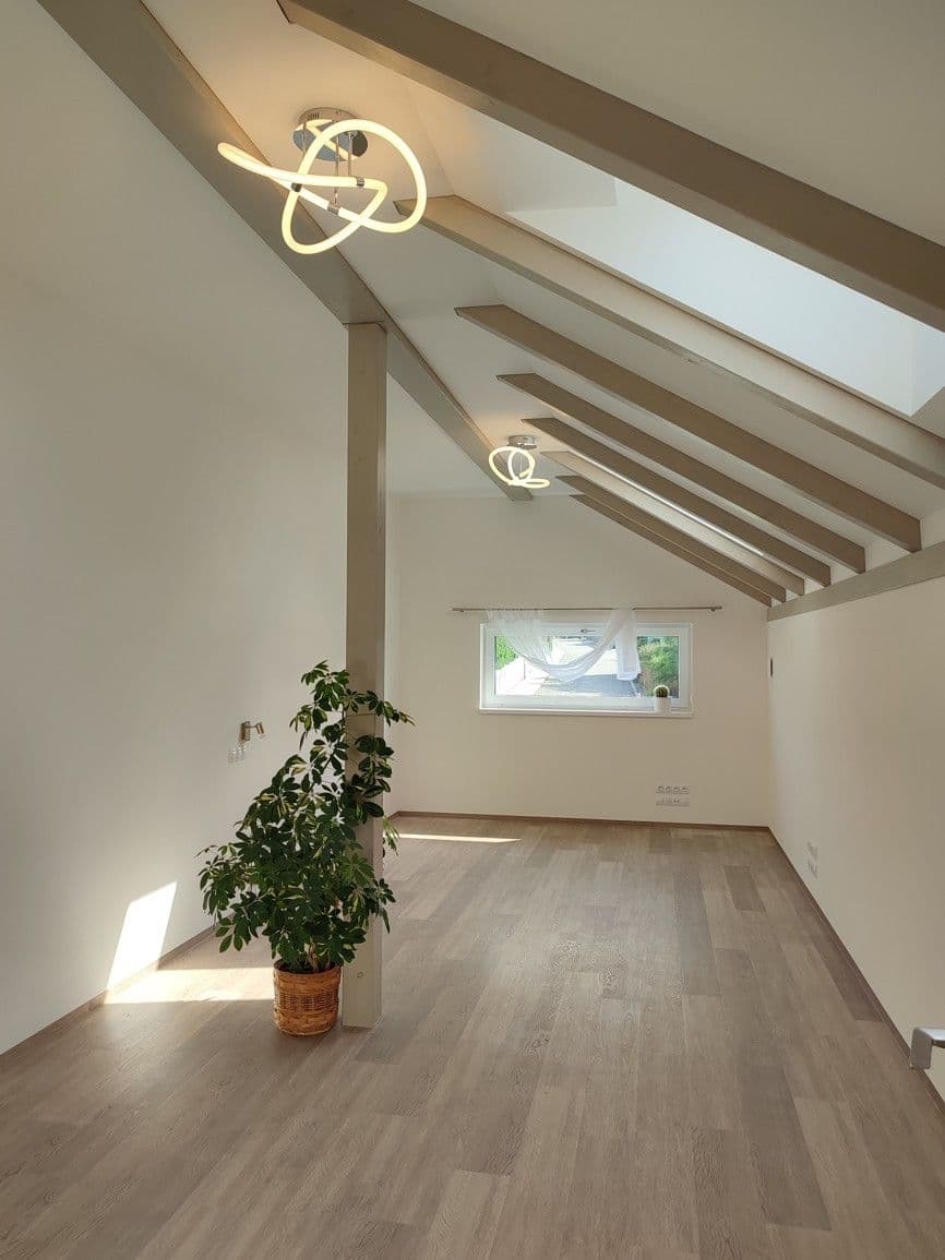 Prenájom domu 150 m², pozemek 320 m², Nad Rybníkem, Herink, Středočeský kraj Prenájom domu 150 m², pozemek 320 m², Nad Rybníkem, Herink, Středočeský kraj