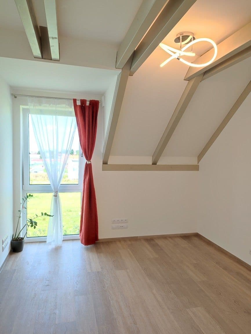 Prenájom domu 150 m², pozemek 320 m², Nad Rybníkem, Herink, Středočeský kraj Prenájom domu 150 m², pozemek 320 m², Nad Rybníkem, Herink, Středočeský kraj