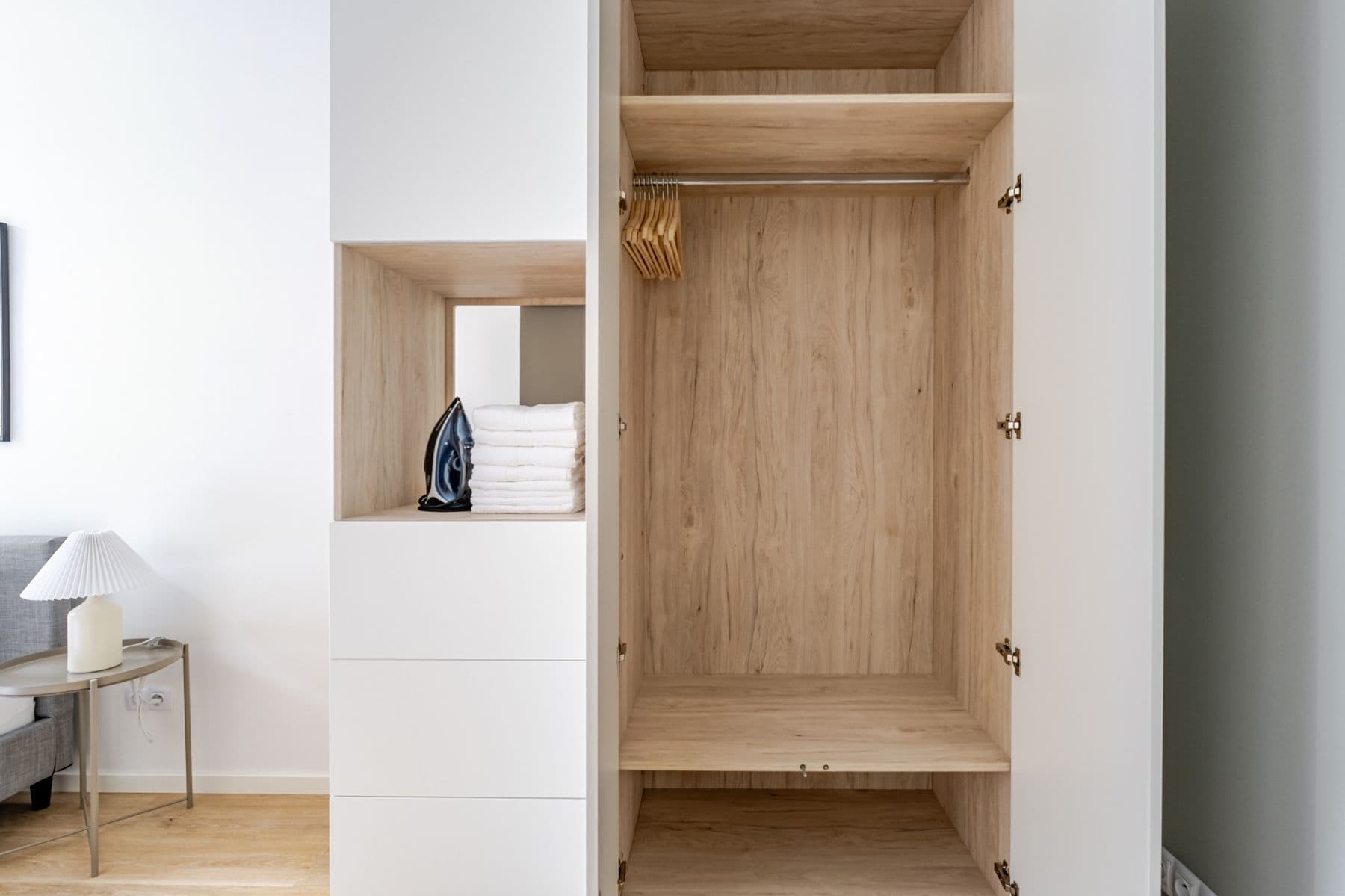 Prenájom bytu 76 m², Chodská, Praha, Praha Prenájom bytu 76 m², Chodská, Praha, Praha