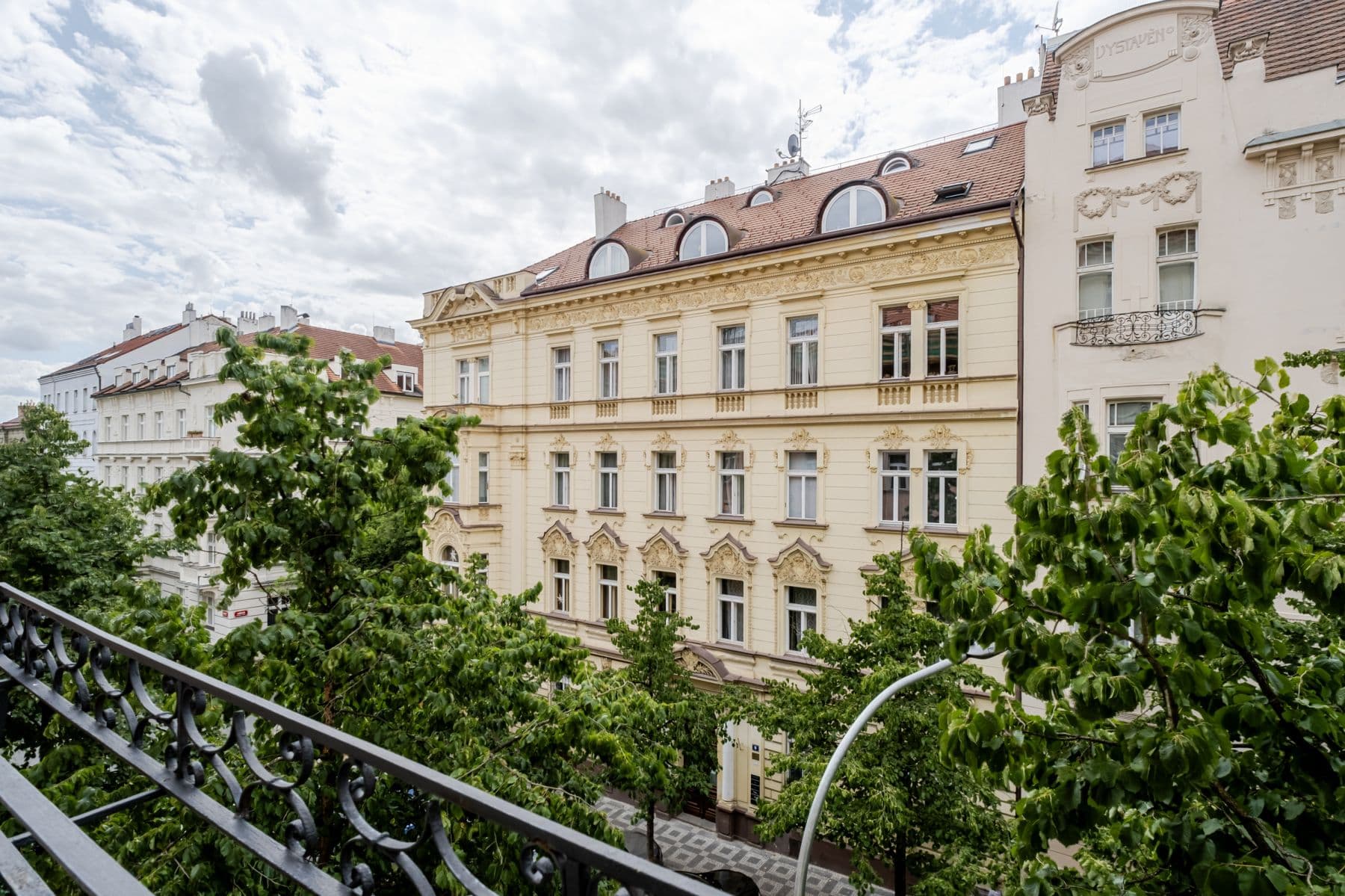 Prenájom bytu 76 m², Chodská, Praha, Praha Prenájom bytu 76 m², Chodská, Praha, Praha