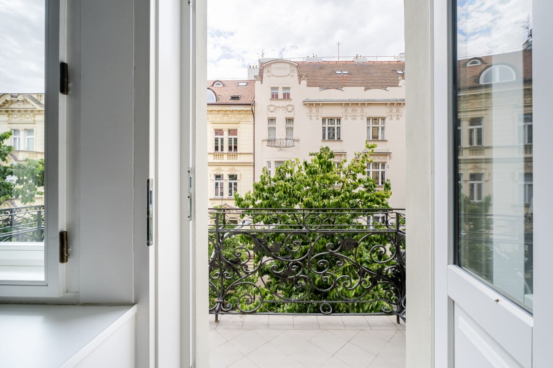 Prenájom bytu 76 m², Chodská, Praha, Praha Prenájom bytu 76 m², Chodská, Praha, Praha