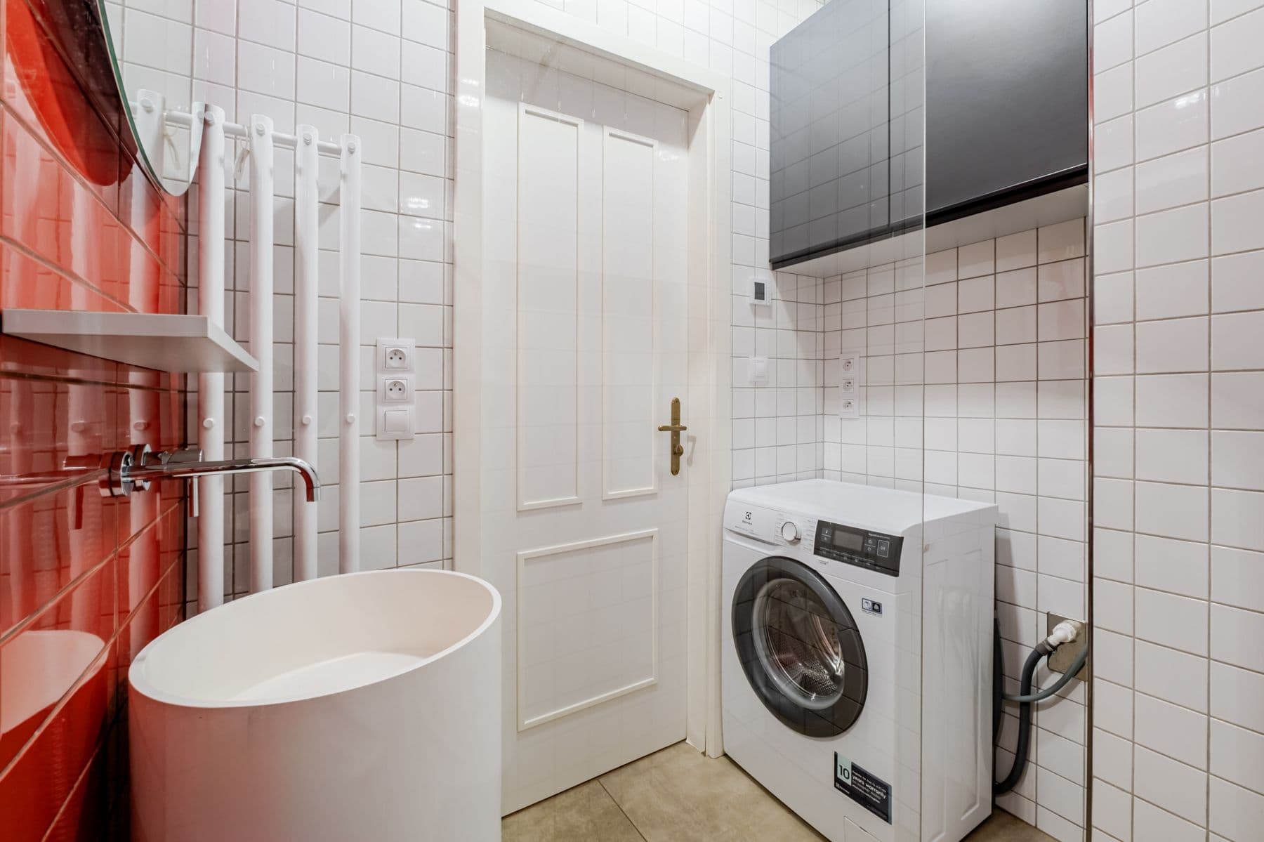 Prenájom bytu 76 m², Chodská, Praha, Praha Prenájom bytu 76 m², Chodská, Praha, Praha