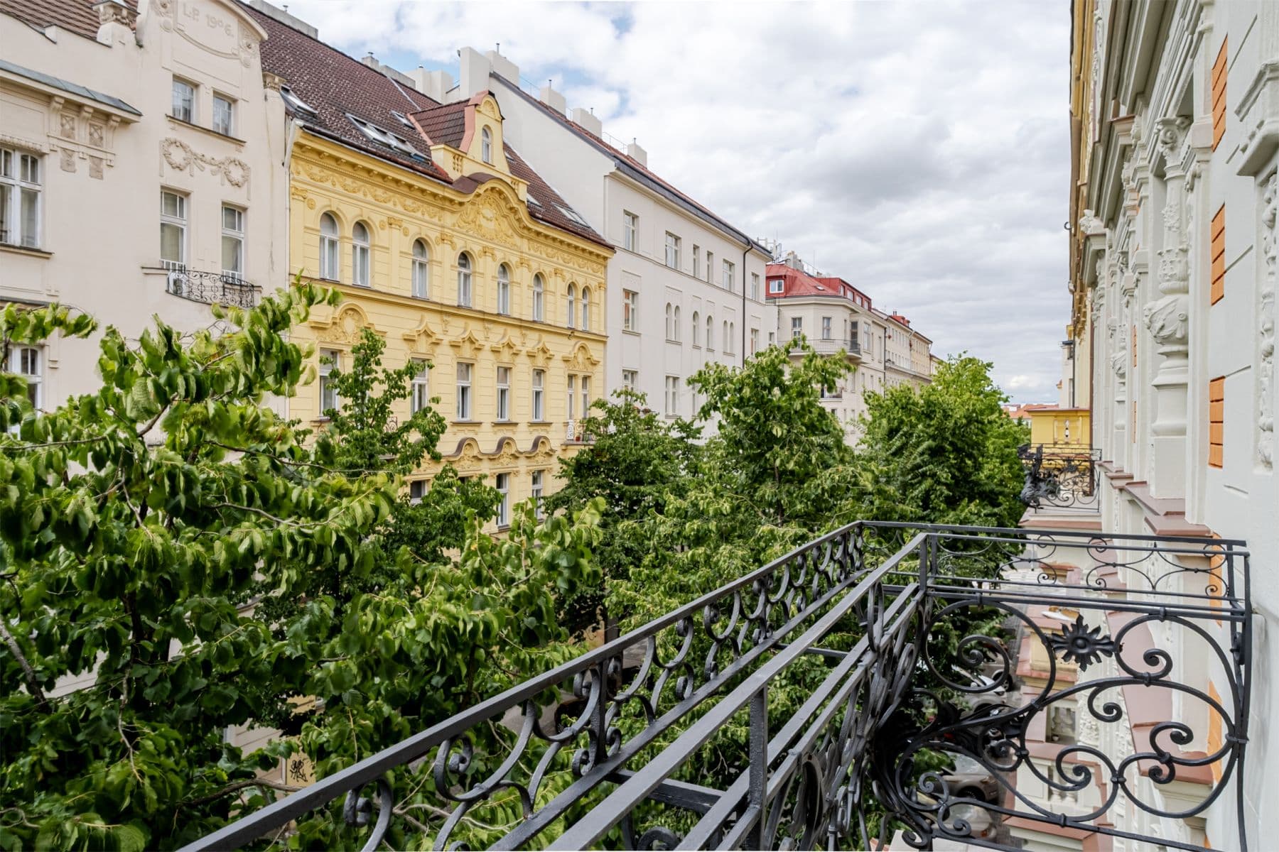 Prenájom bytu 76 m², Chodská, Praha, Praha Prenájom bytu 76 m², Chodská, Praha, Praha