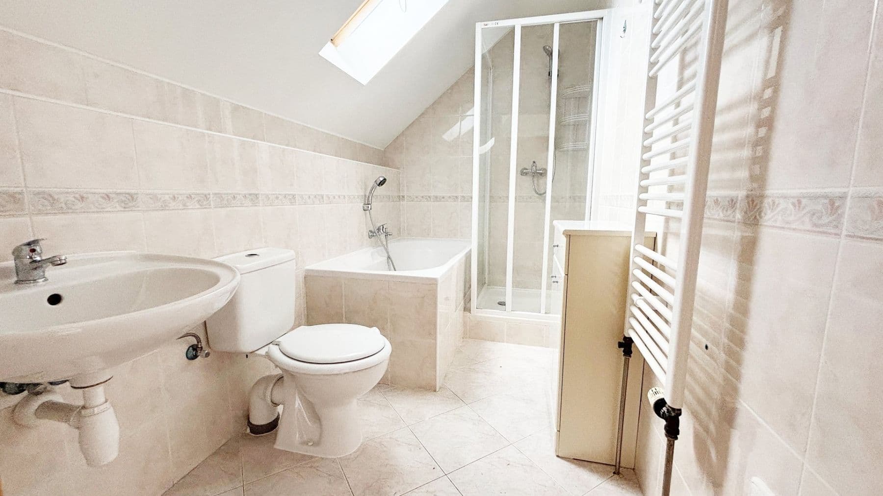 Prenájom domu 130 m², pozemek 1.000 m², Ve Višničkách, Psáry, Středočeský kraj Prenájom domu 130 m², pozemek 1.000 m², Ve Višničkách, Psáry, Středočeský kraj