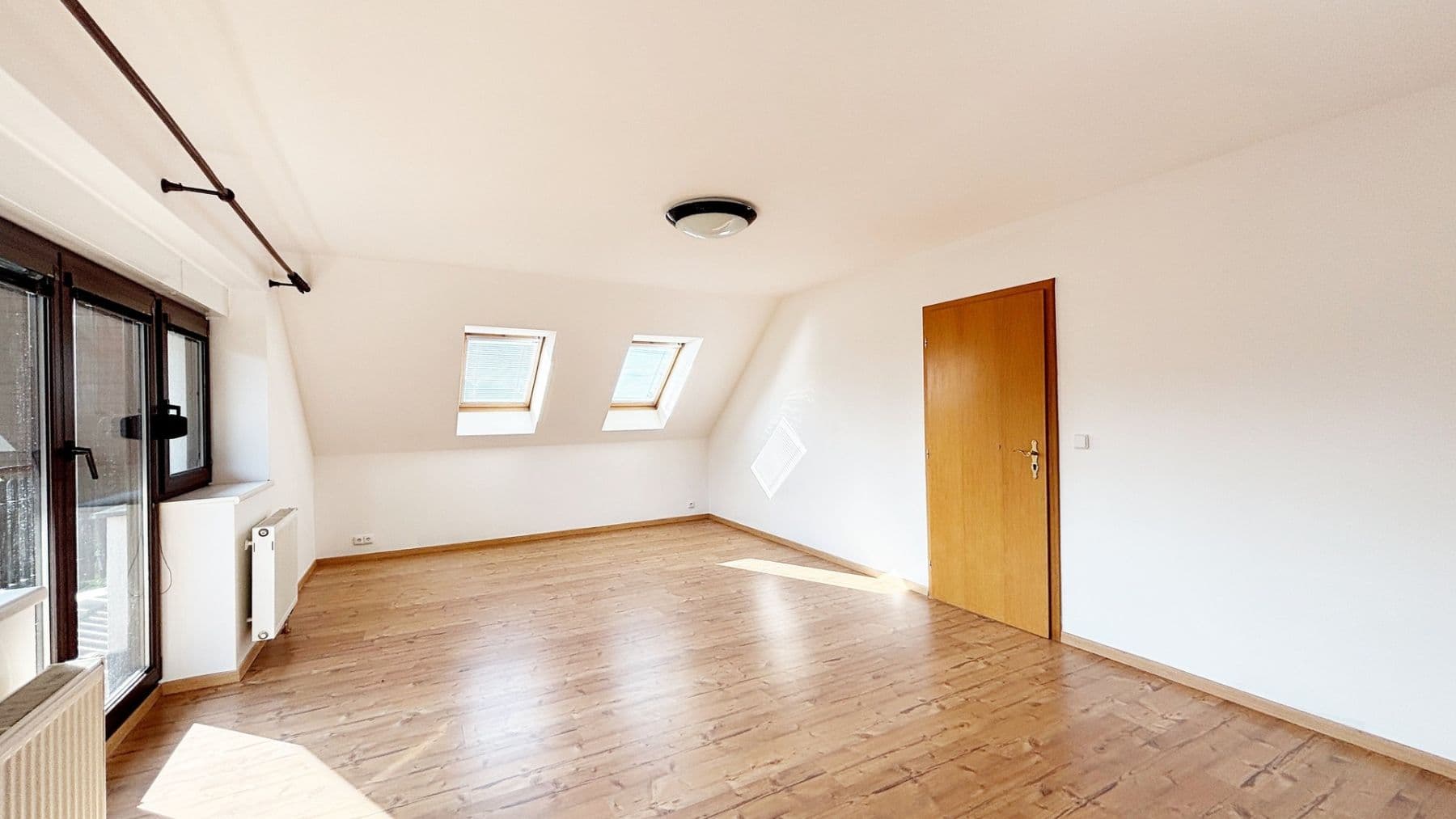 Prenájom domu 130 m², pozemek 1.000 m², Ve Višničkách, Psáry, Středočeský kraj Prenájom domu 130 m², pozemek 1.000 m², Ve Višničkách, Psáry, Středočeský kraj