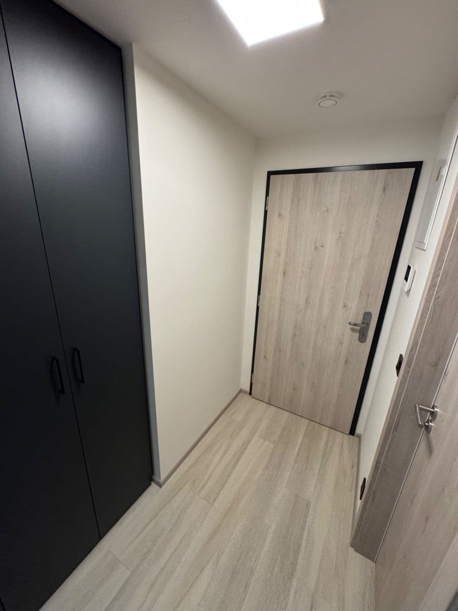 Prenájom bytu 2-izbový 38 m², Na Zlíchově, Praha, Praha Prenájom bytu 2-izbový 38 m², Na Zlíchově, Praha, Praha