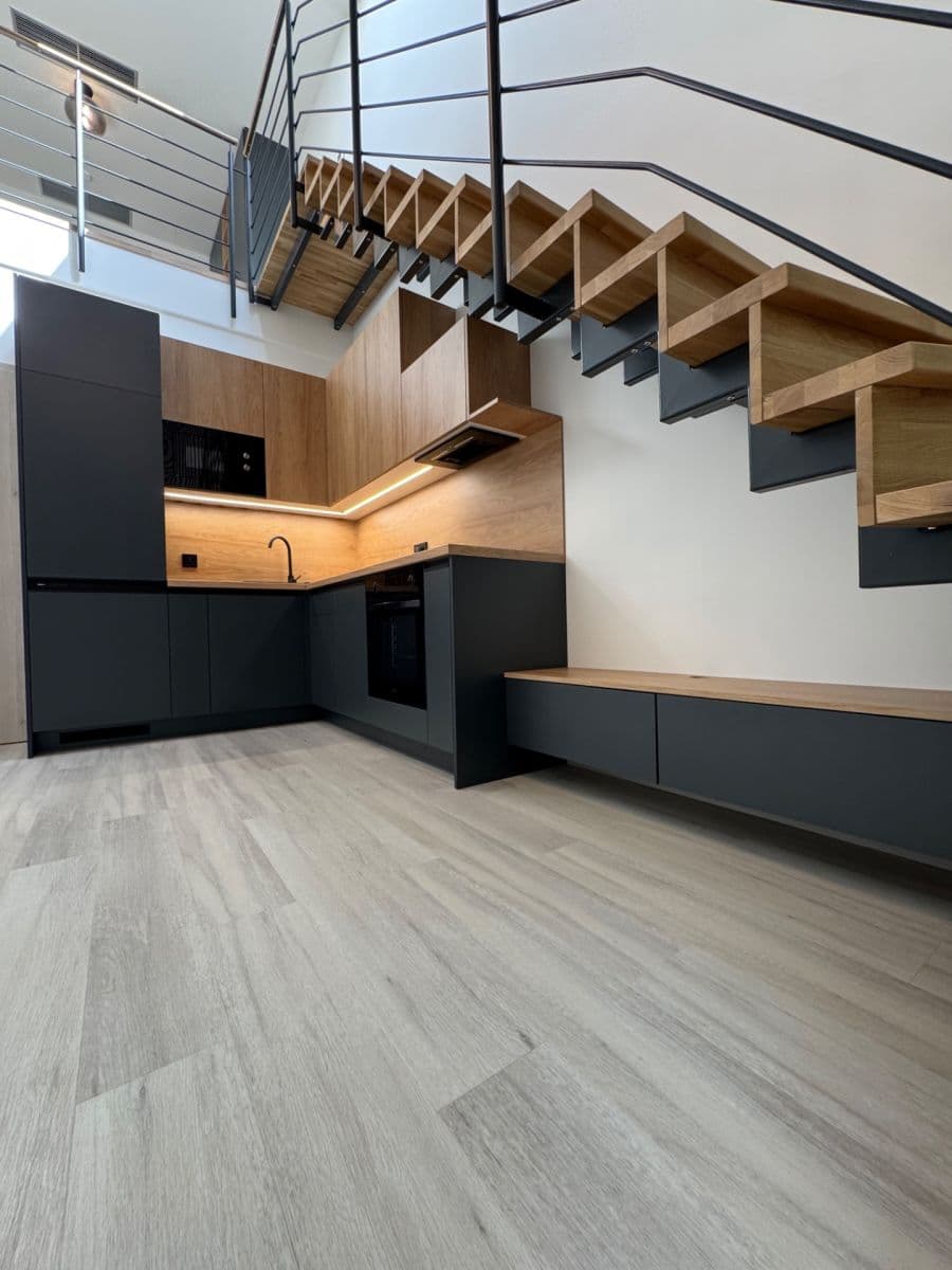 Prenájom bytu 2-izbový 38 m², Na Zlíchově, Praha, Praha Prenájom bytu 2-izbový 38 m², Na Zlíchově, Praha, Praha