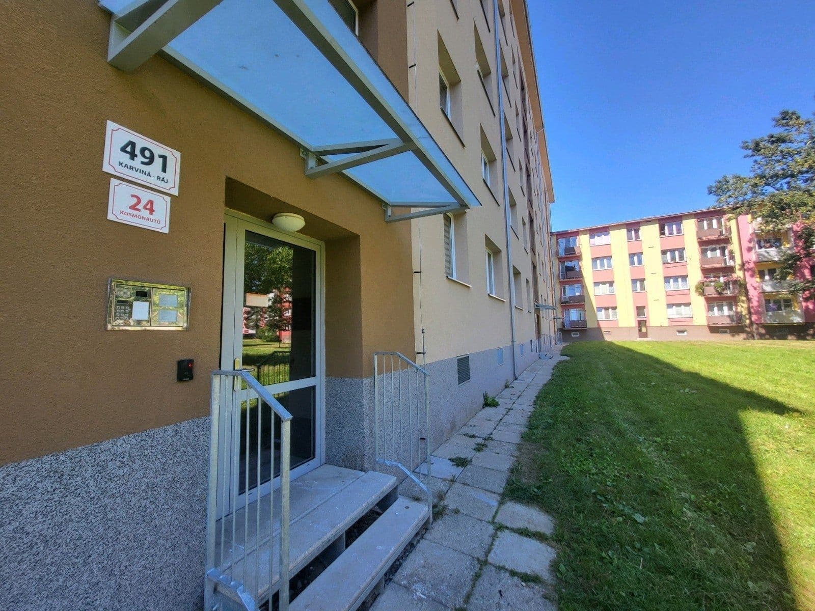 Prenájom bytu 2-izbový 52 m², Kosmonautů, Karviná, Moravskoslezský kraj Prenájom bytu 2-izbový 52 m², Kosmonautů, Karviná, Moravskoslezský kraj