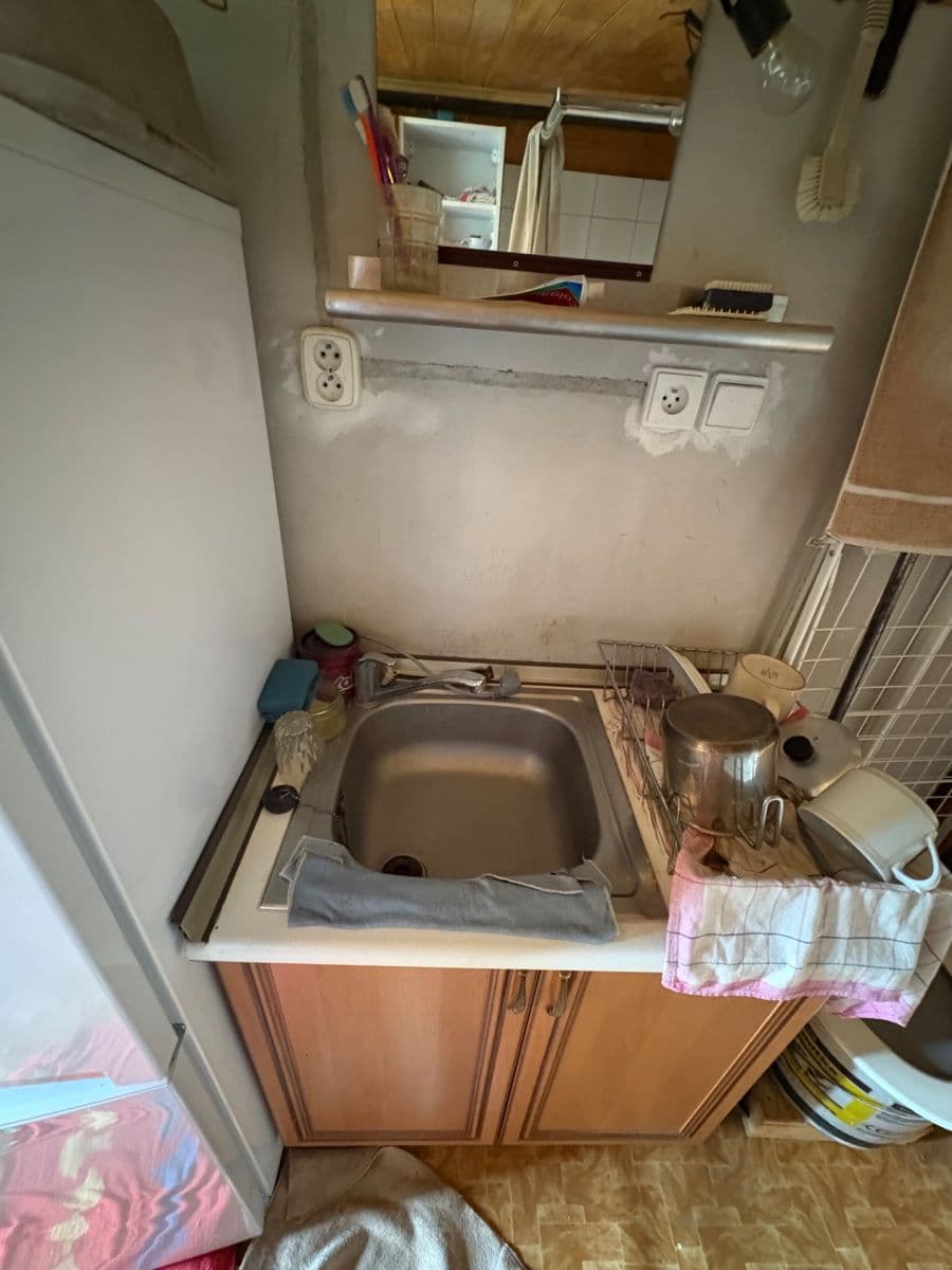 Predaj rekreačného objektu 16 m², pozemek 30 m², Jedličkovy Lázně, Černošice, Středočeský kraj Predaj rekreačného objektu 16 m², pozemek 30 m², Jedličkovy Lázně, Černošice, Středočeský kraj