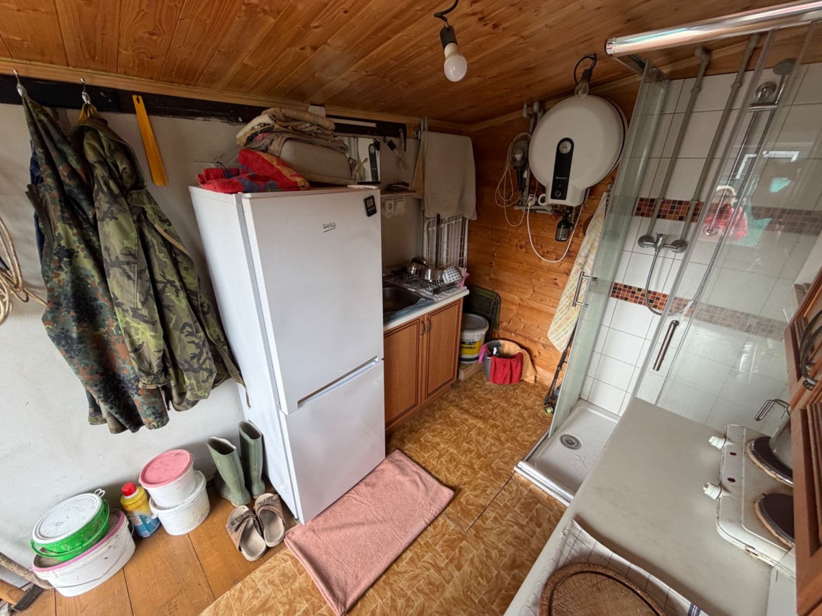 Predaj rekreačného objektu 16 m², pozemek 30 m², Jedličkovy Lázně, Černošice, Středočeský kraj Predaj rekreačného objektu 16 m², pozemek 30 m², Jedličkovy Lázně, Černošice, Středočeský kraj