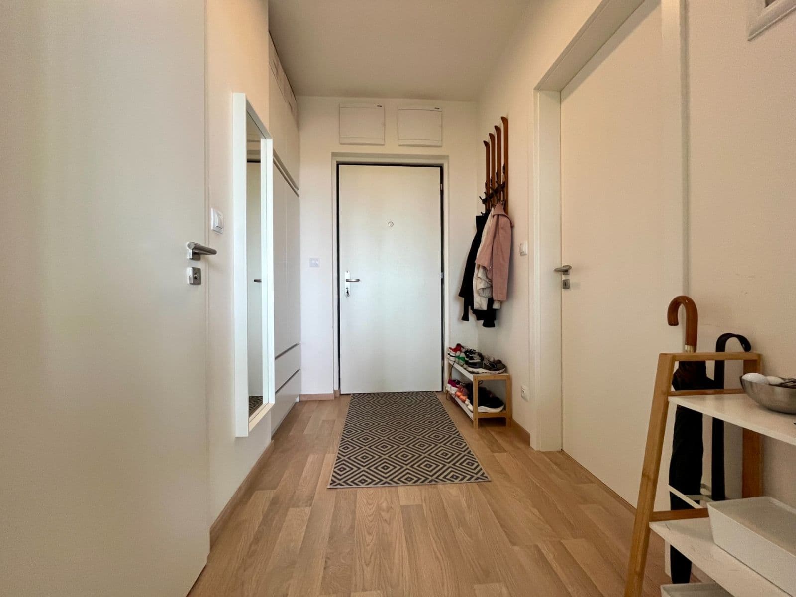 Prenájom bytu 2-izbový 54 m², Olgy Havlové, Praha, Praha Prenájom bytu 2-izbový 54 m², Olgy Havlové, Praha, Praha