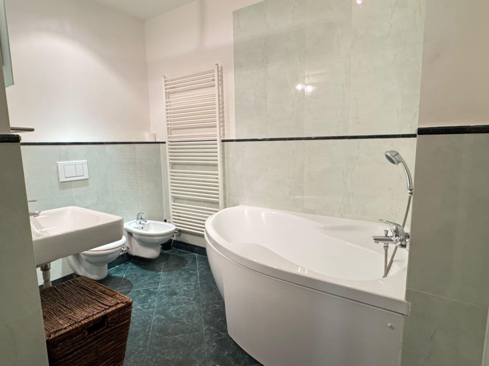 Predaj bytu 3-izbový 75 m², Petrská, Praha, Praha Predaj bytu 3-izbový 75 m², Petrská, Praha, Praha