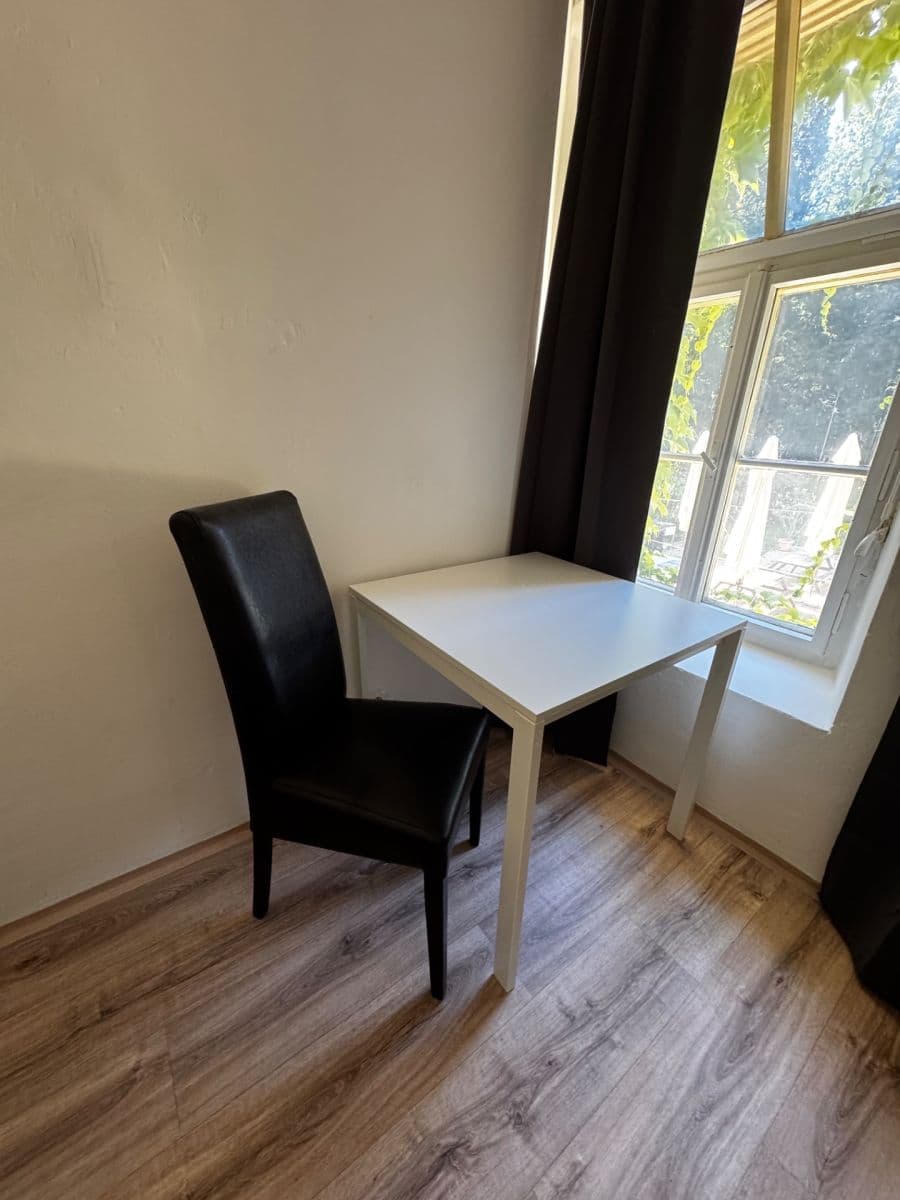 Prenájom bytu 7-izbový 18 m², Hudcova, Brno, Jihomoravský kraj Prenájom bytu 7-izbový 18 m², Hudcova, Brno, Jihomoravský kraj