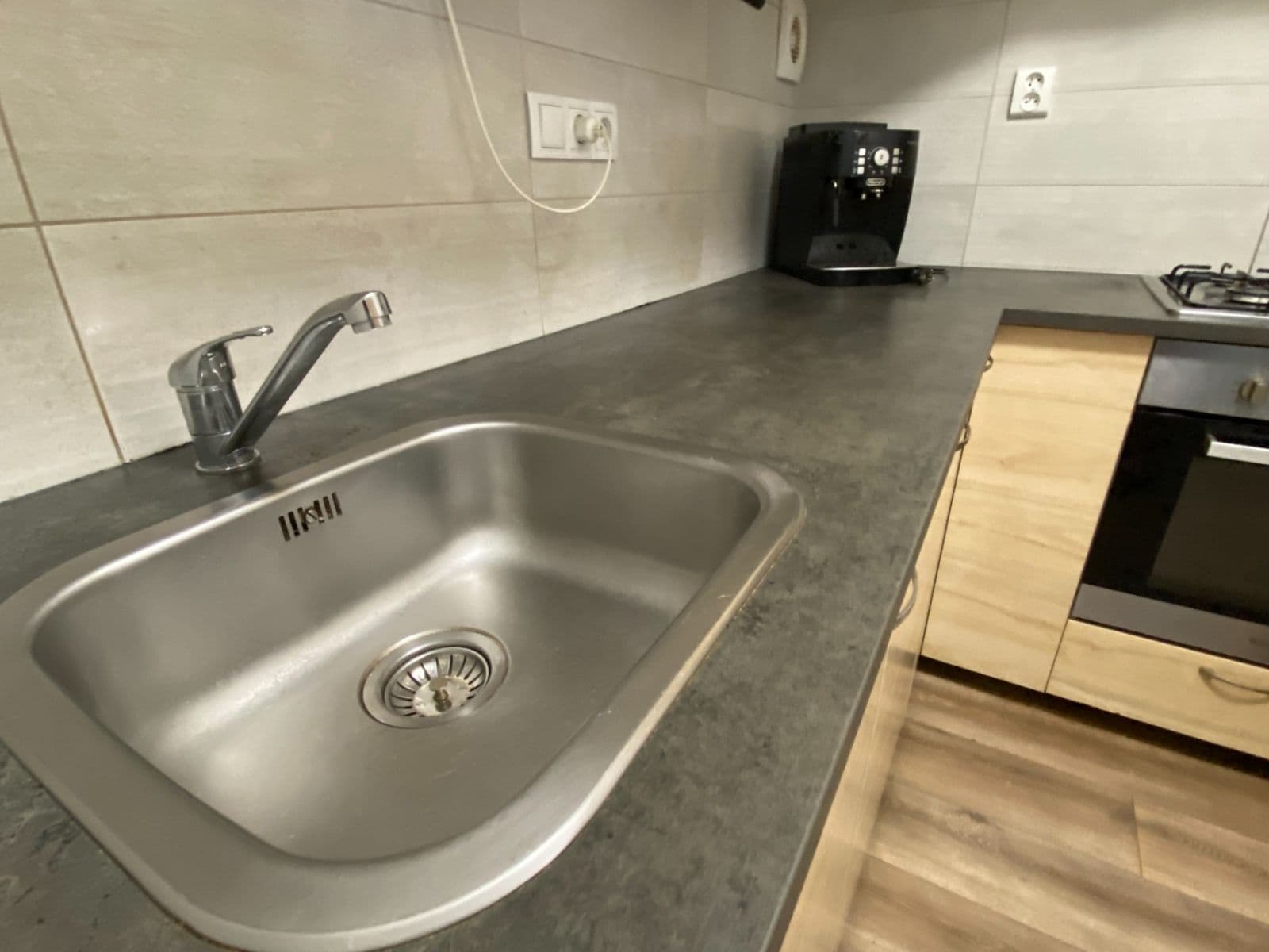 Predaj bytu 4-izbový 76 m², Střelničná, Praha, Praha Predaj bytu 4-izbový 76 m², Střelničná, Praha, Praha