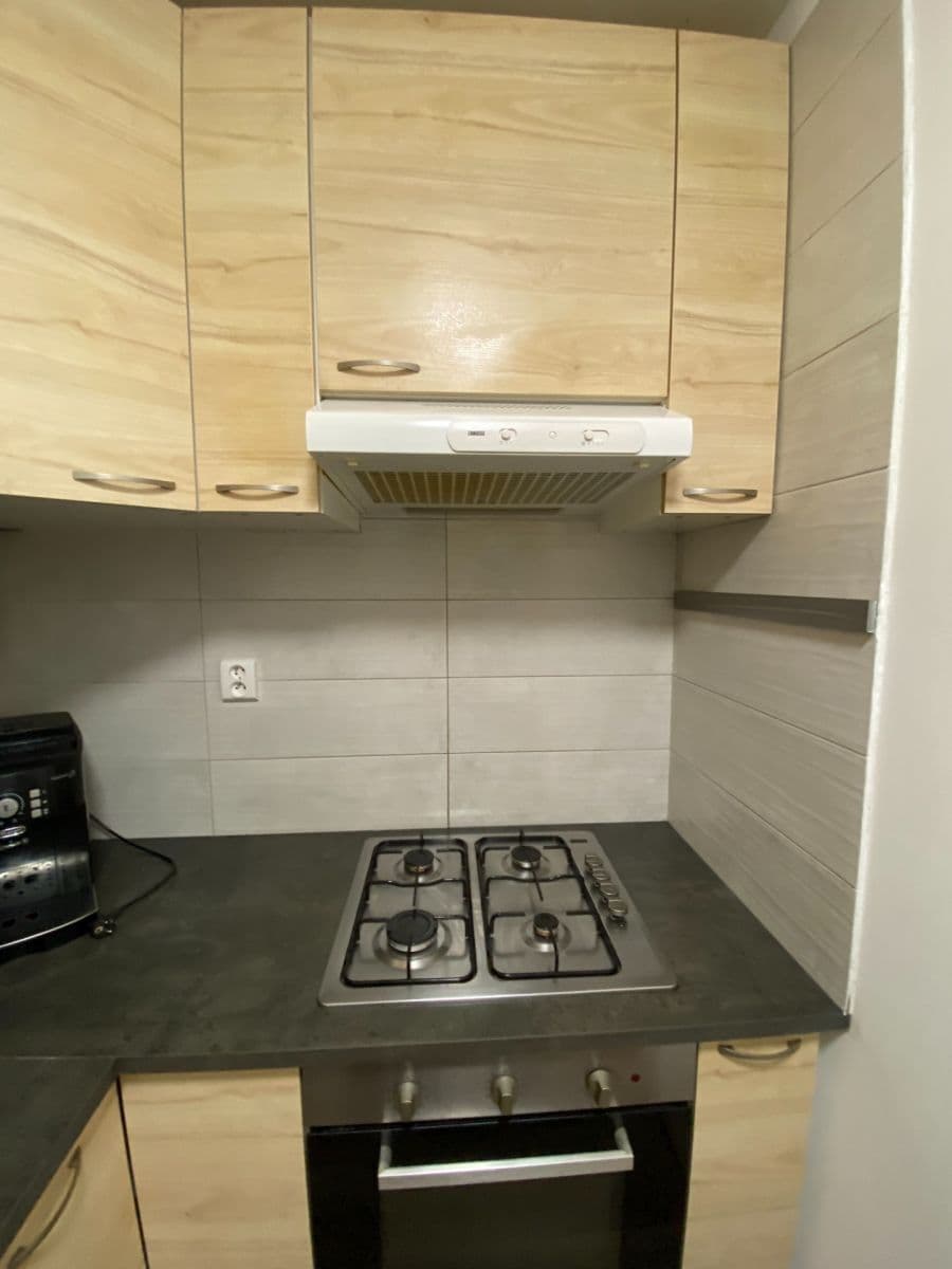 Predaj bytu 4-izbový 76 m², Střelničná, Praha, Praha Predaj bytu 4-izbový 76 m², Střelničná, Praha, Praha