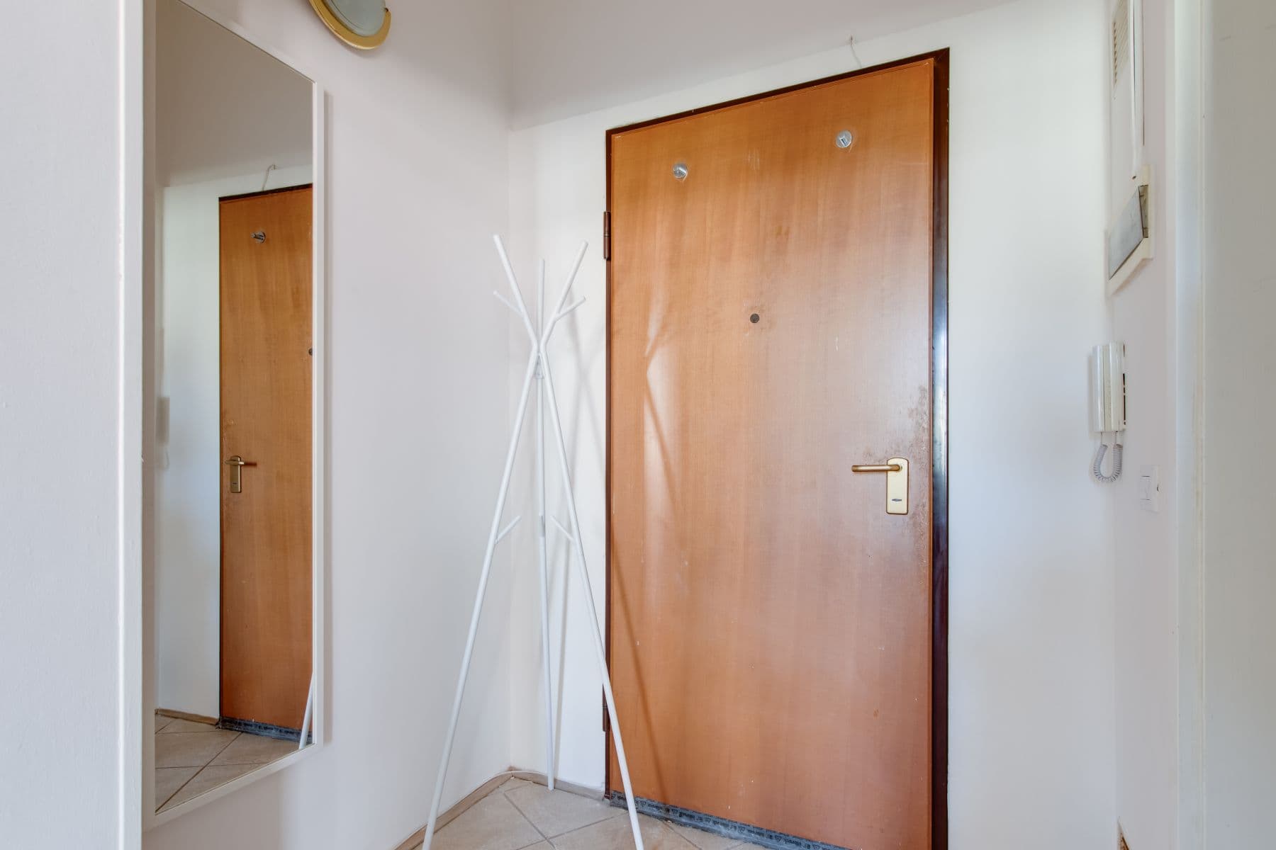 Prenájom bytu 55 m², Kubova, Praha, Praha Prenájom bytu 55 m², Kubova, Praha, Praha