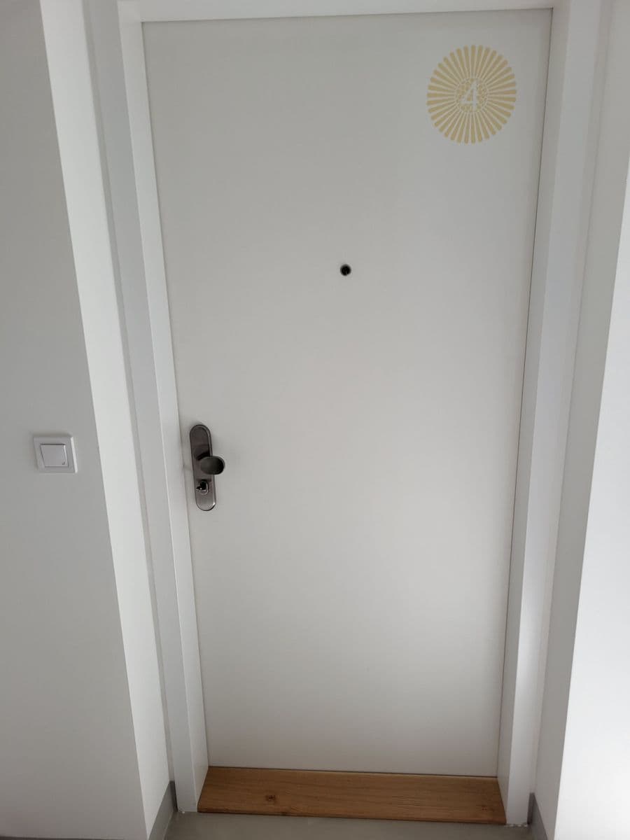 Prenájom bytu 1-izbový 31 m², Podbělová, Praha, Praha Prenájom bytu 1-izbový 31 m², Podbělová, Praha, Praha