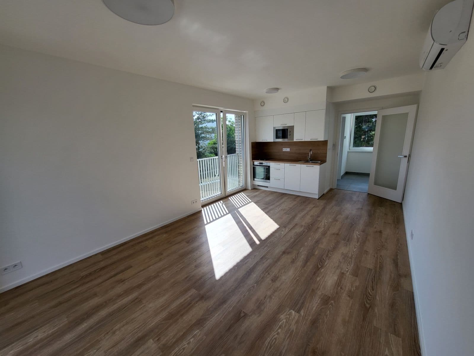 Prenájom bytu 1-izbový 31 m², Podbělová, Praha, Praha Prenájom bytu 1-izbový 31 m², Podbělová, Praha, Praha